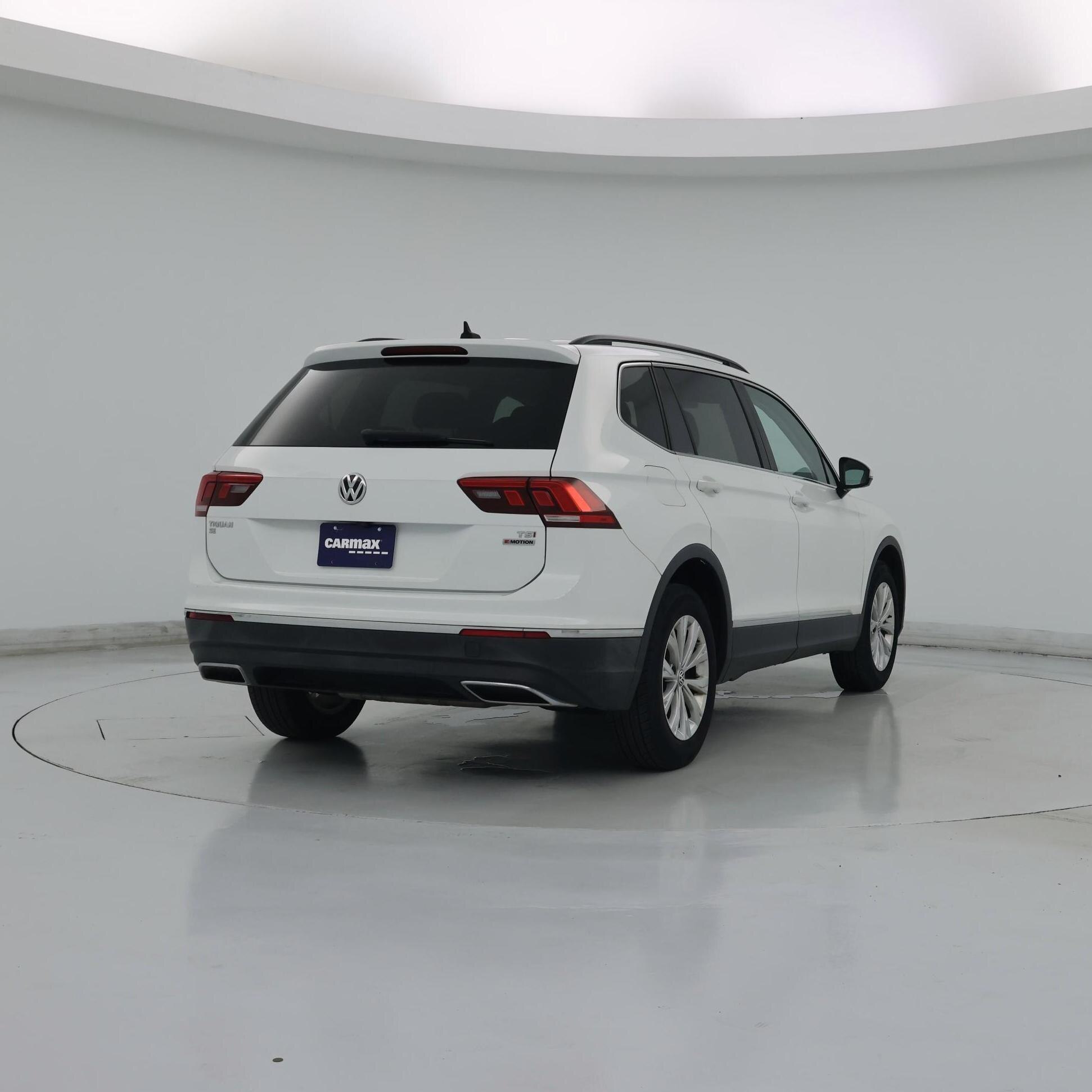 Thumbnail: 2018 Volkswagen Tiguan - 8