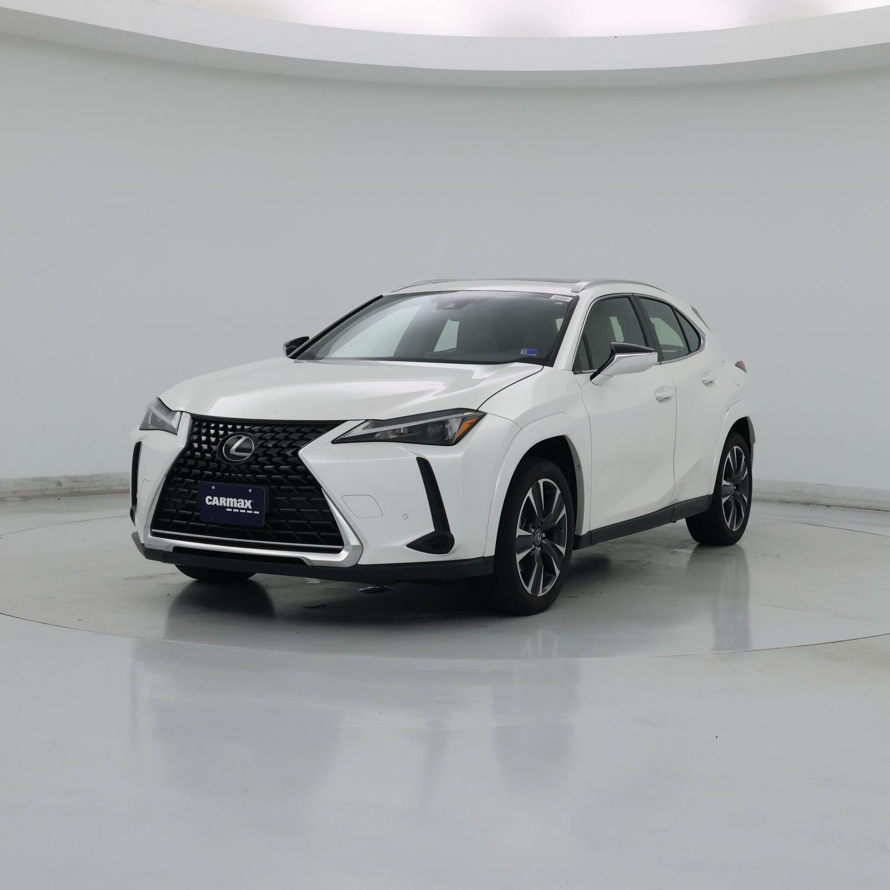 Thumbnail: 2023 Lexus UX - 4