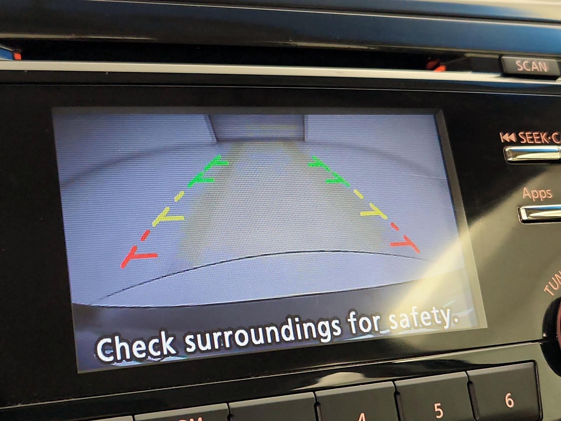 Thumbnail: 2015 Nissan Altima - 14