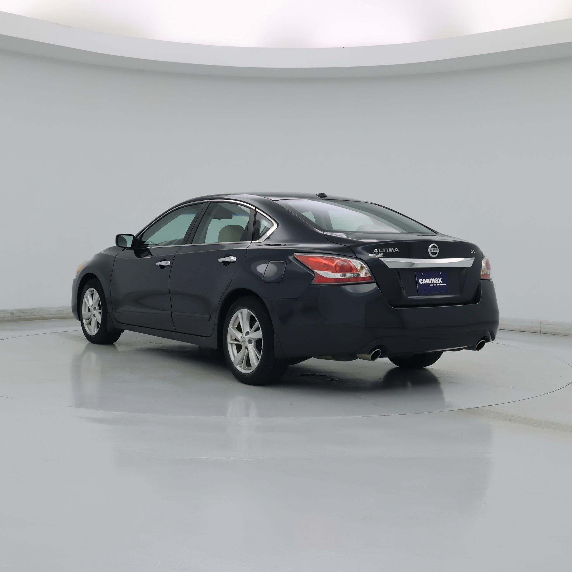 Thumbnail: 2015 Nissan Altima - 2