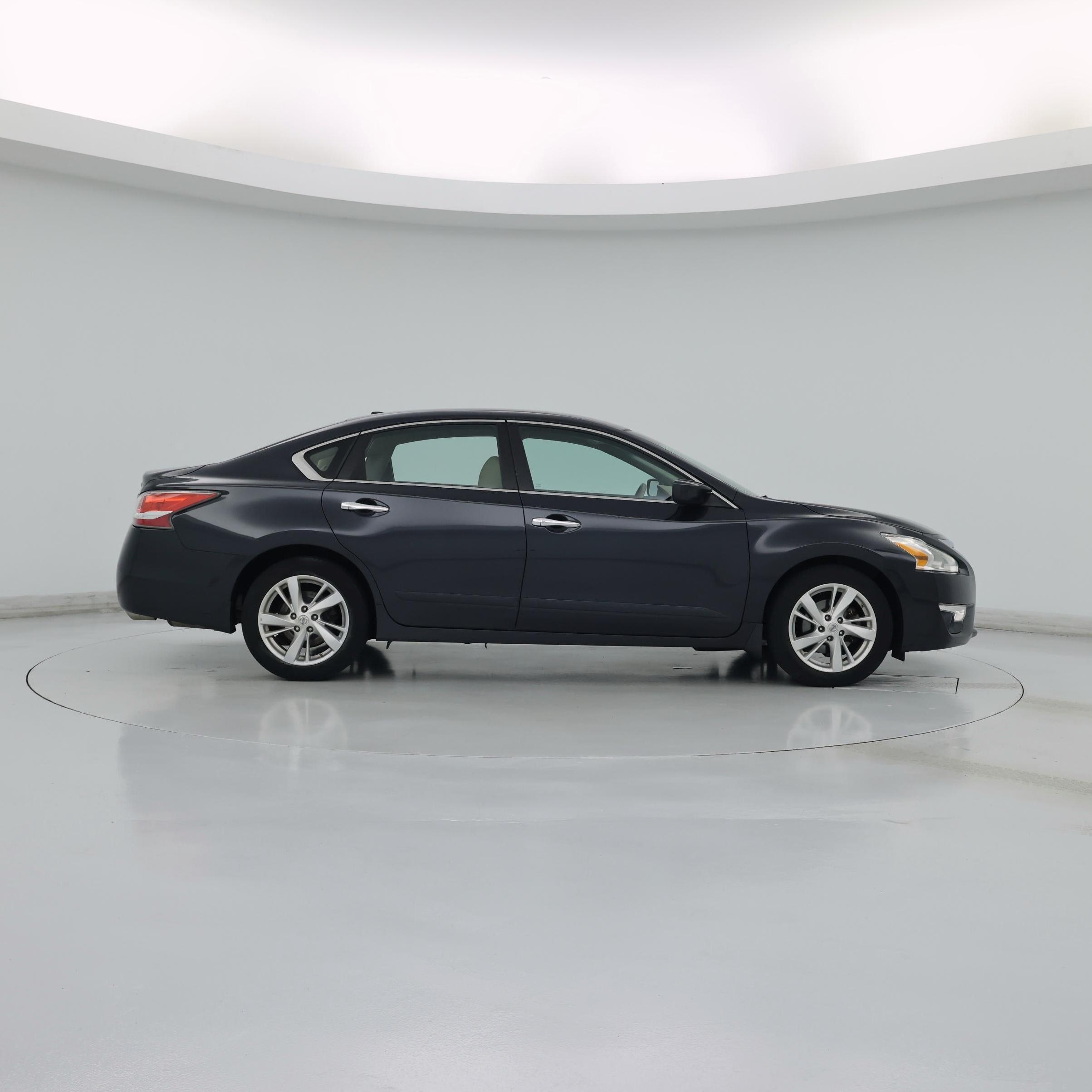 Thumbnail: 2015 Nissan Altima - 7