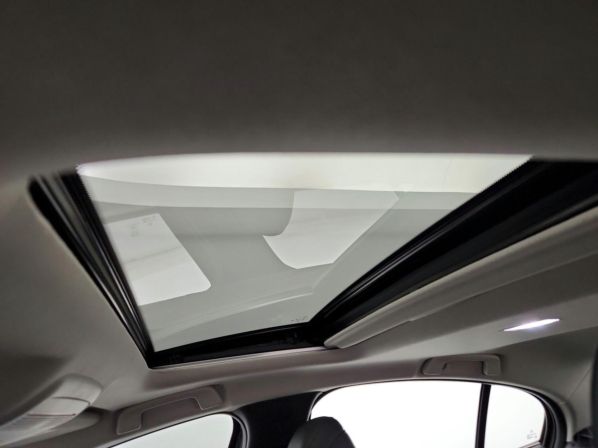 Thumbnail: 2022 Mazda Mazda3 - 19