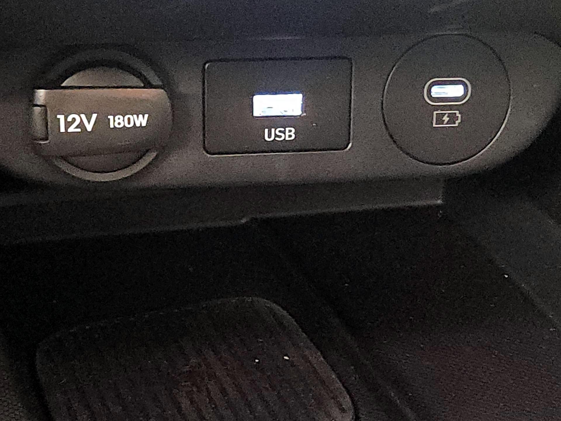 Thumbnail: 2025 Hyundai Elantra - 18