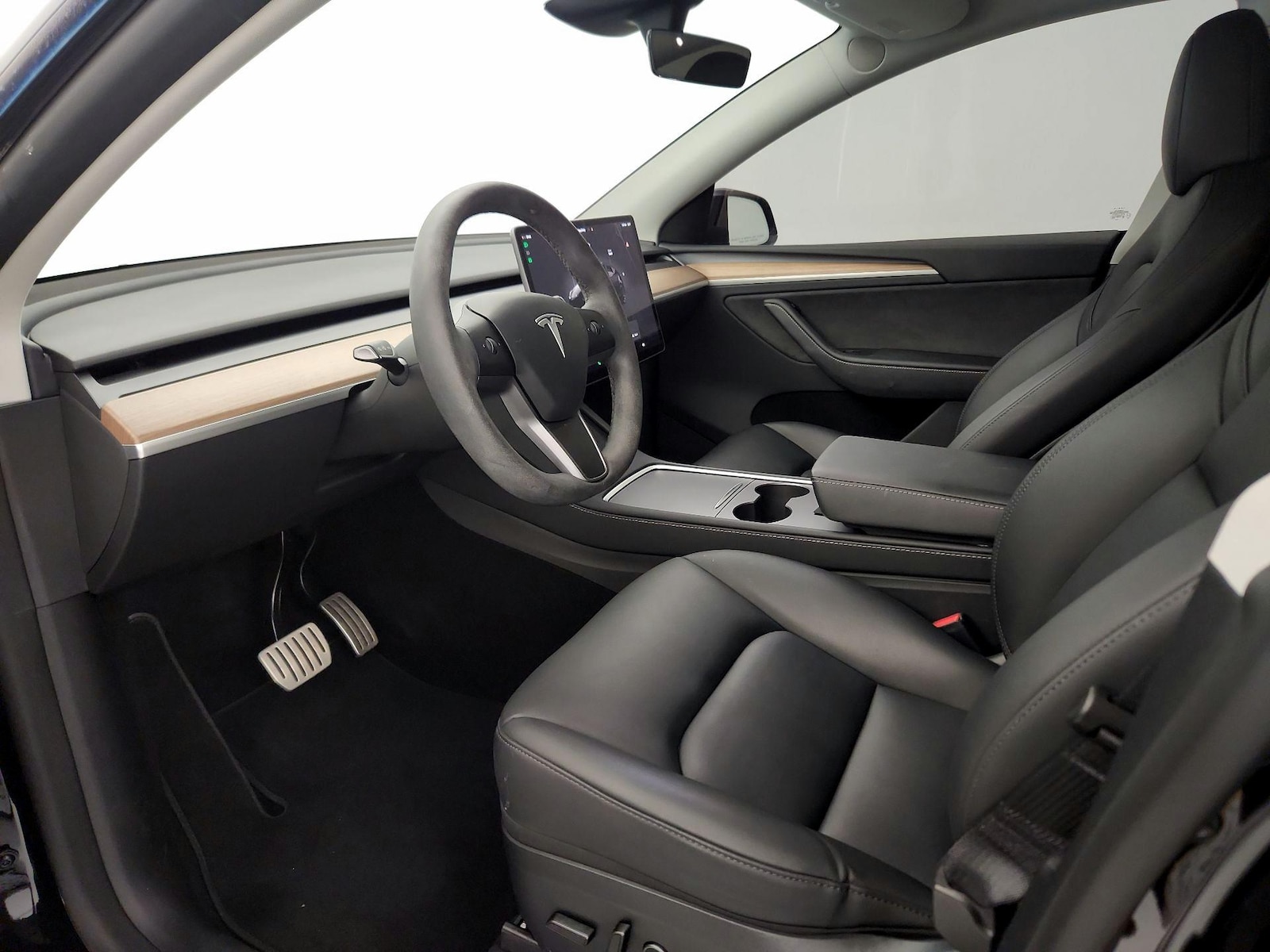 2025 Tesla Model Y Performance - Photo 12