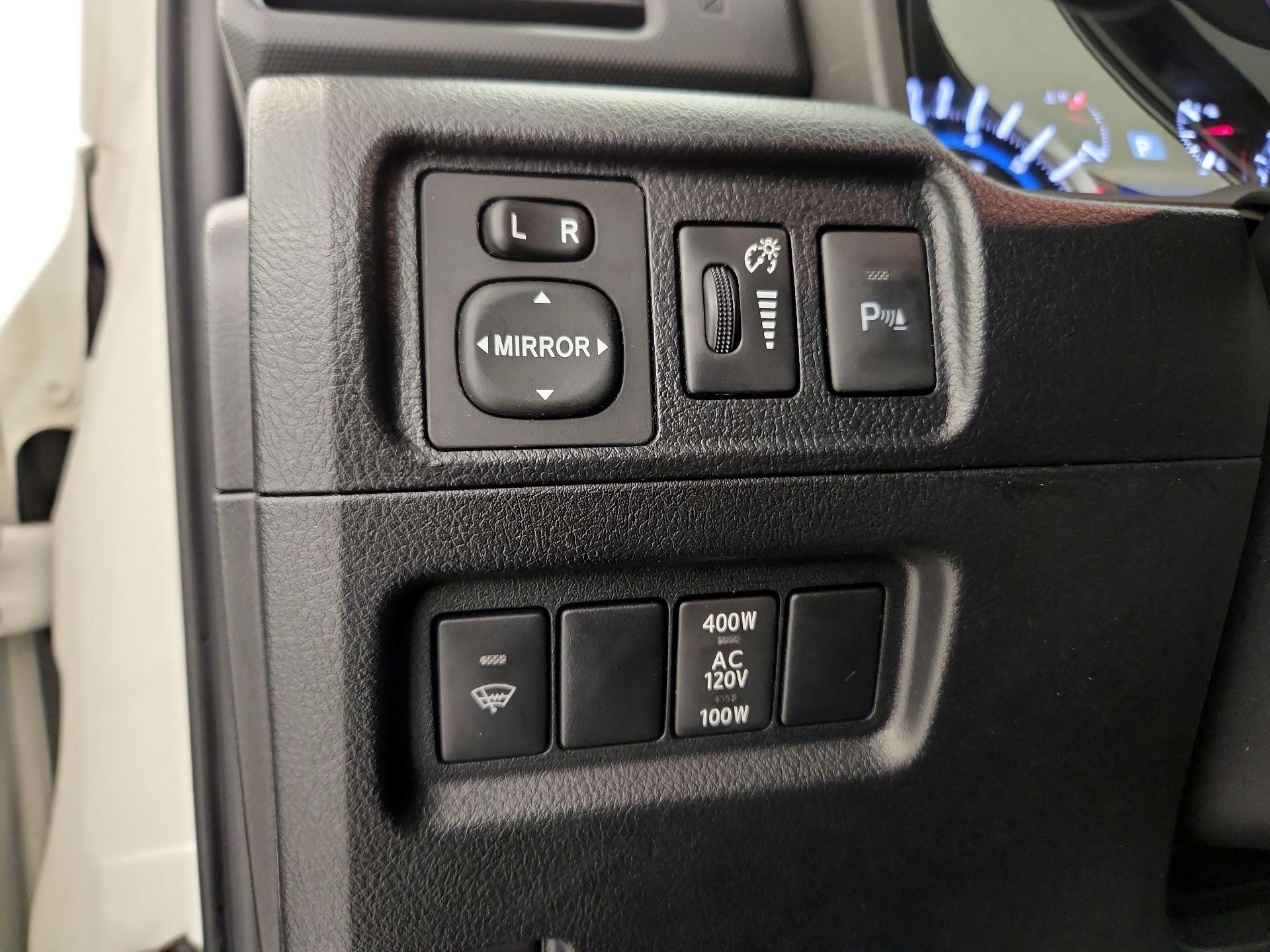 Thumbnail: 2019 Toyota 4Runner - 13