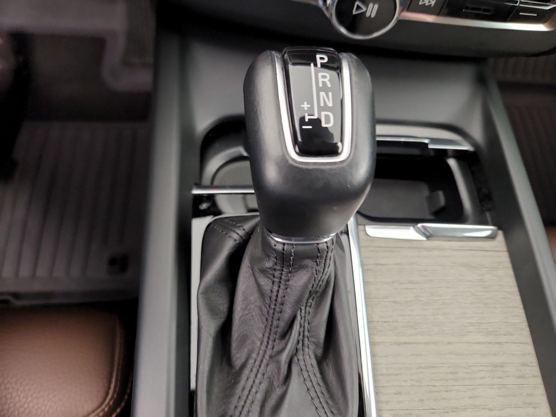 Thumbnail: 2020 Volvo XC60 - 17