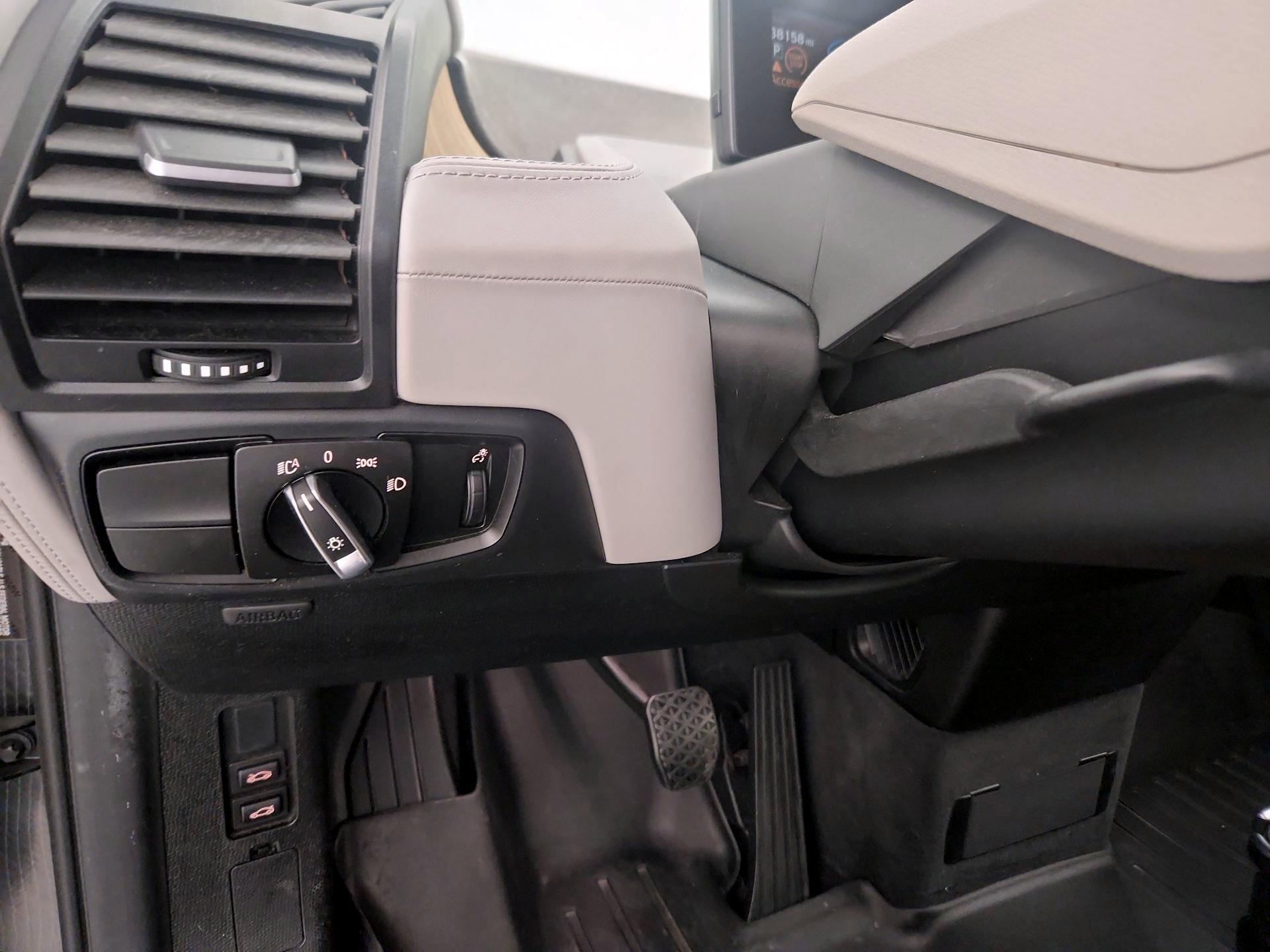 Thumbnail: 2016 BMW i3 - 13