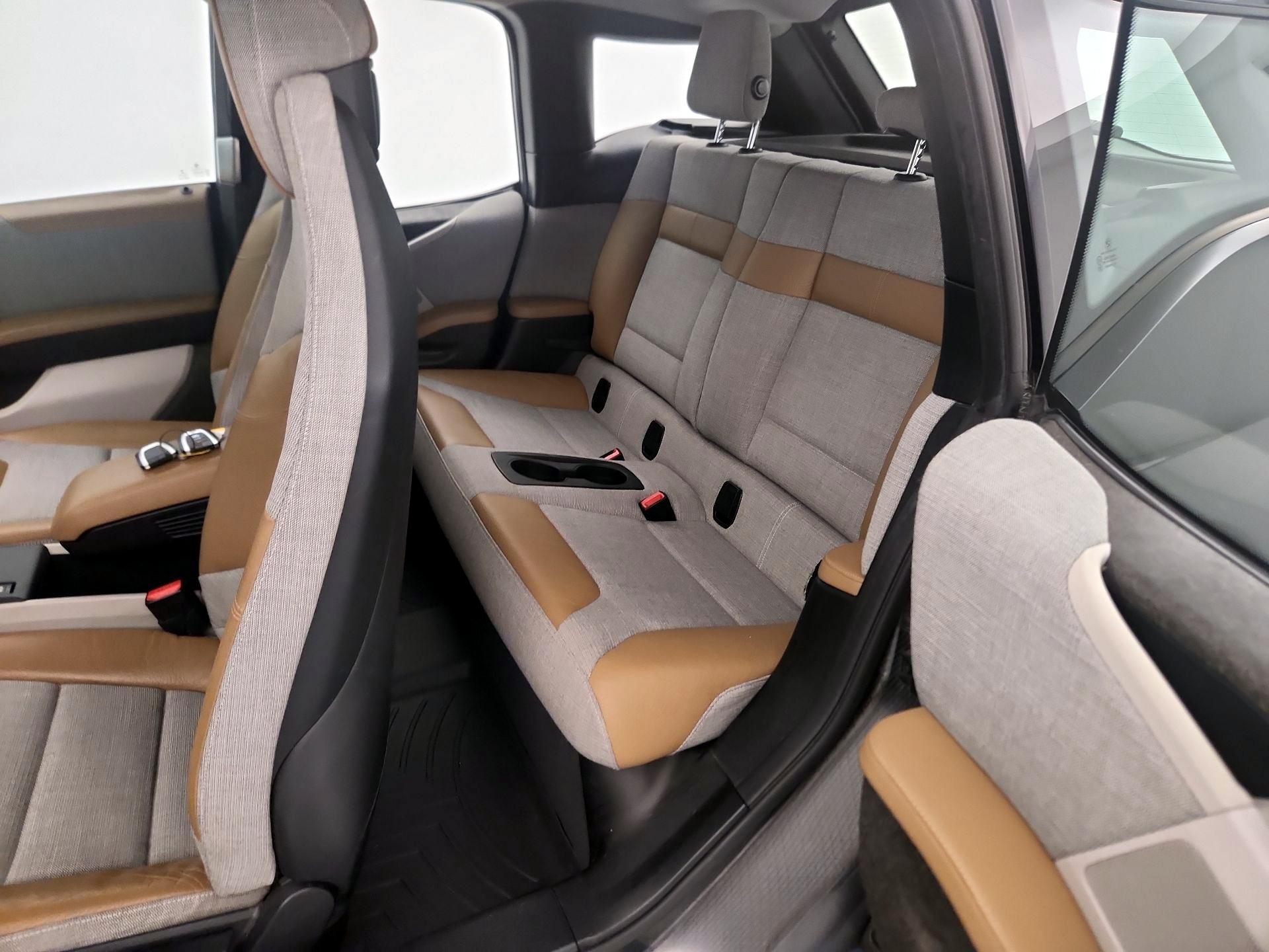 Thumbnail: 2016 BMW i3 - 18