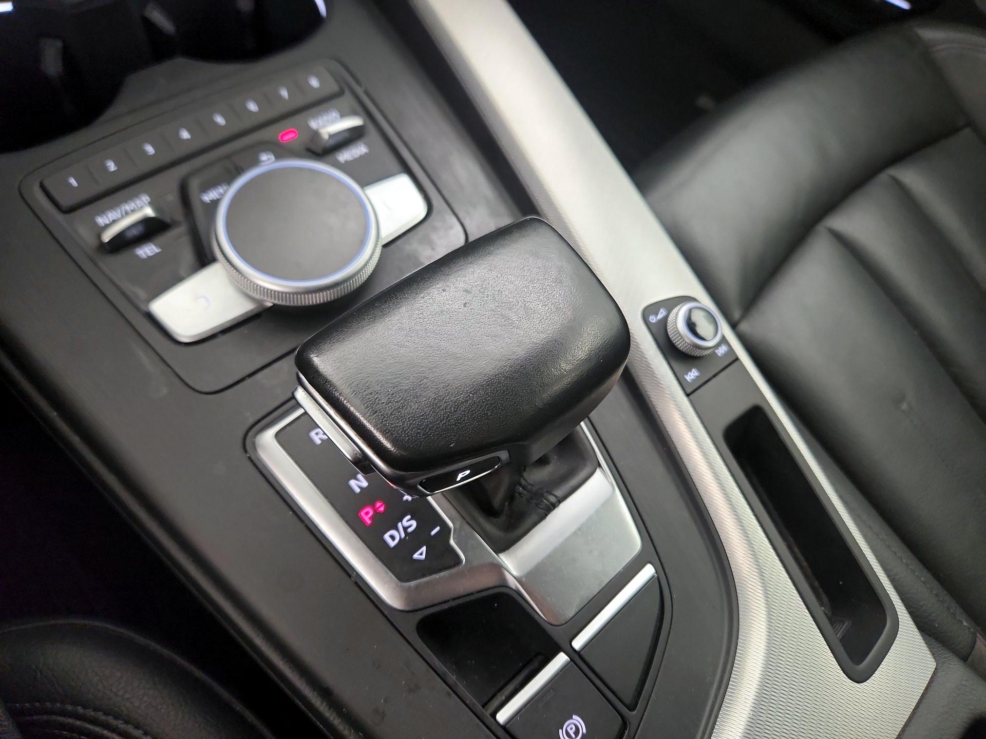 Thumbnail: 2018 Audi A4 - 17