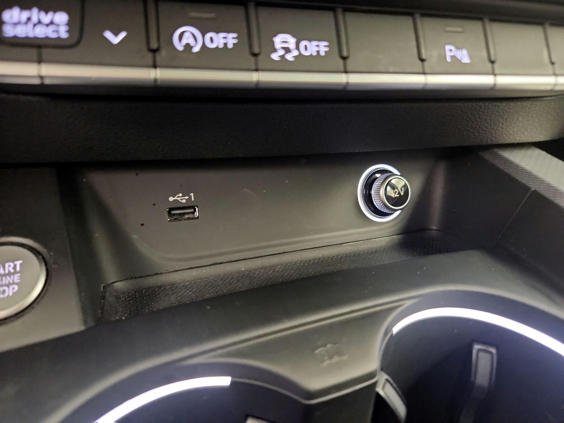 Thumbnail: 2018 Audi A4 - 18