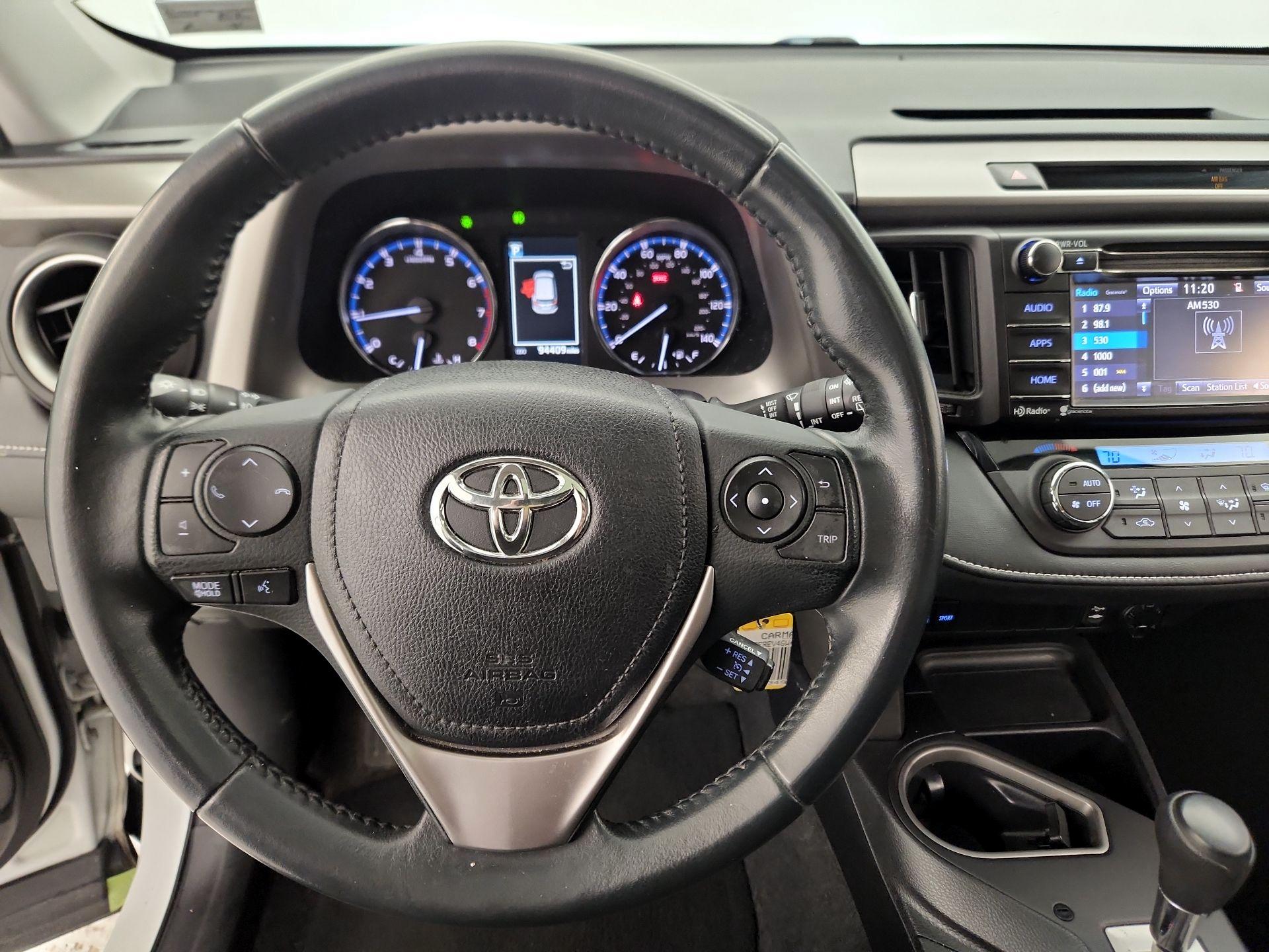 Thumbnail: 2016 Toyota RAV4 - 10