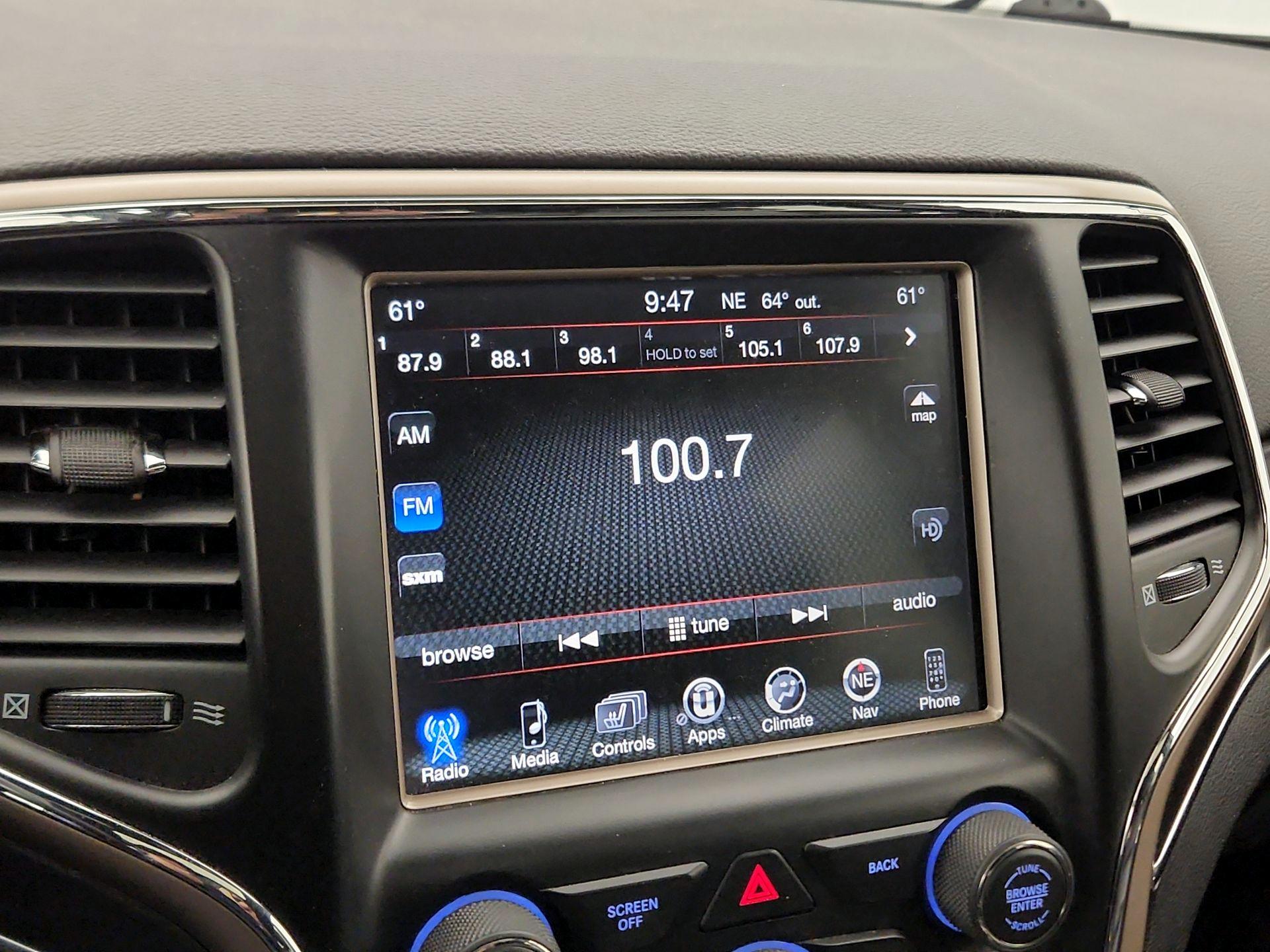 Thumbnail: 2017 Jeep Grand Cherokee - 16