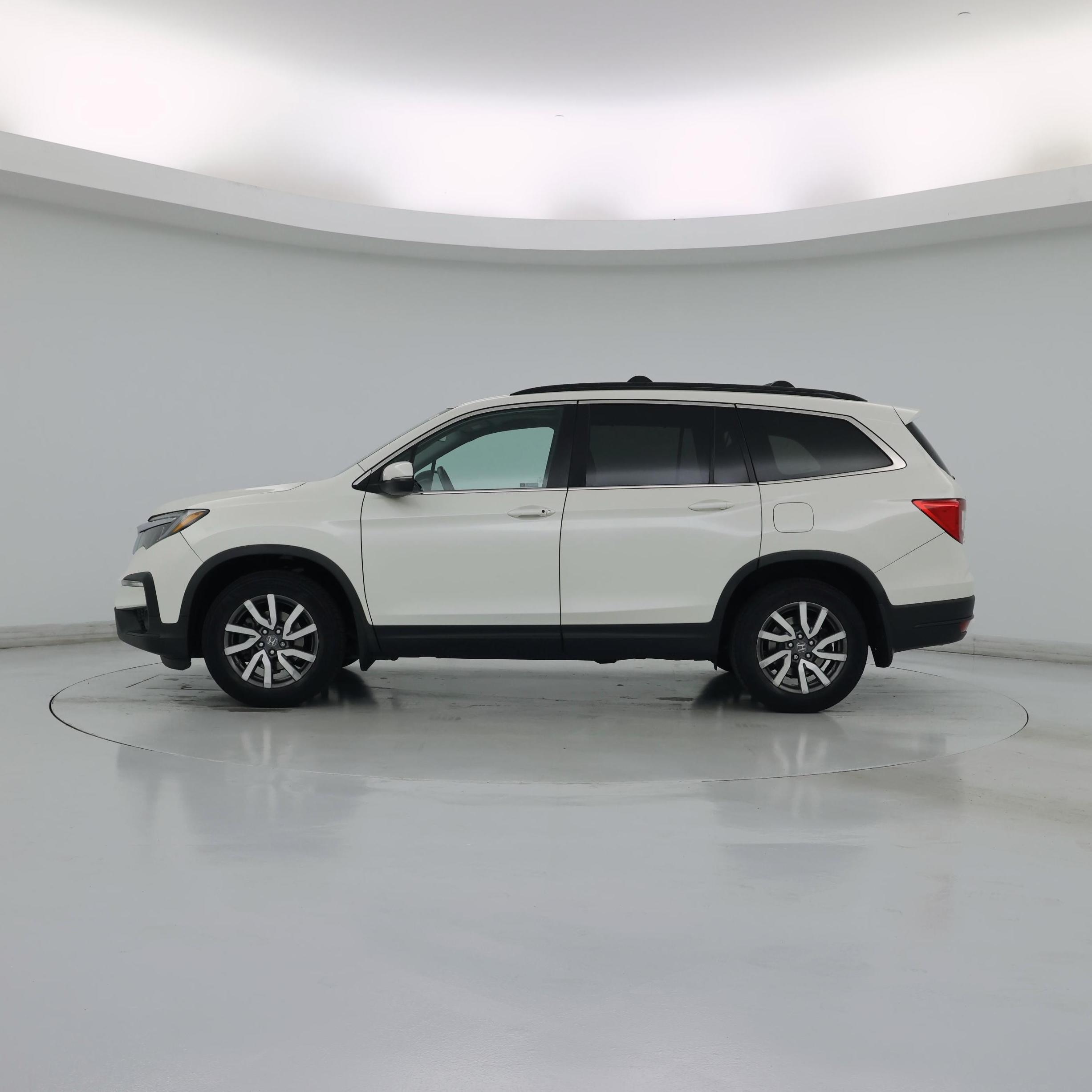 Thumbnail: 2019 Honda Pilot - 3