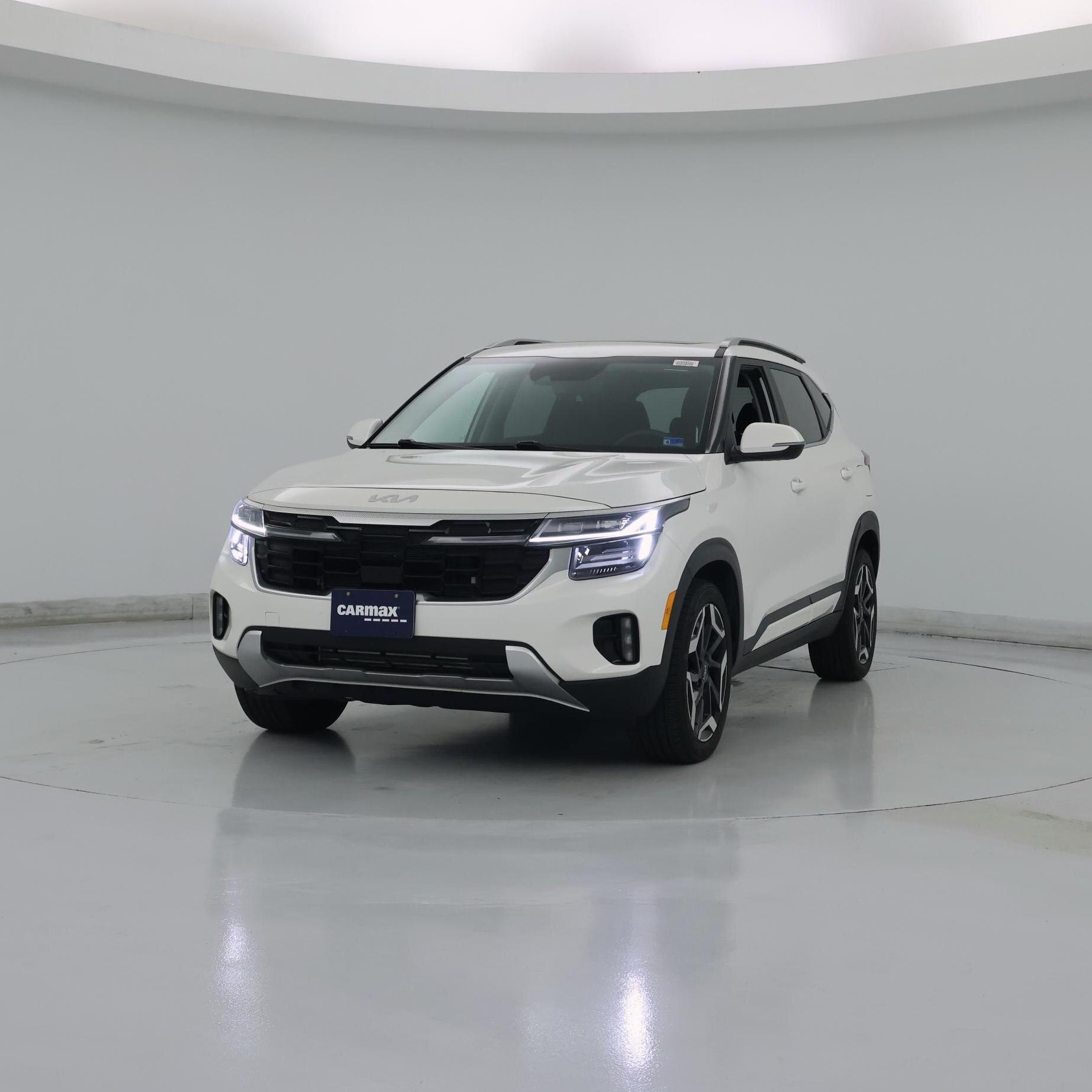 Thumbnail: 2024 Kia Seltos - 4
