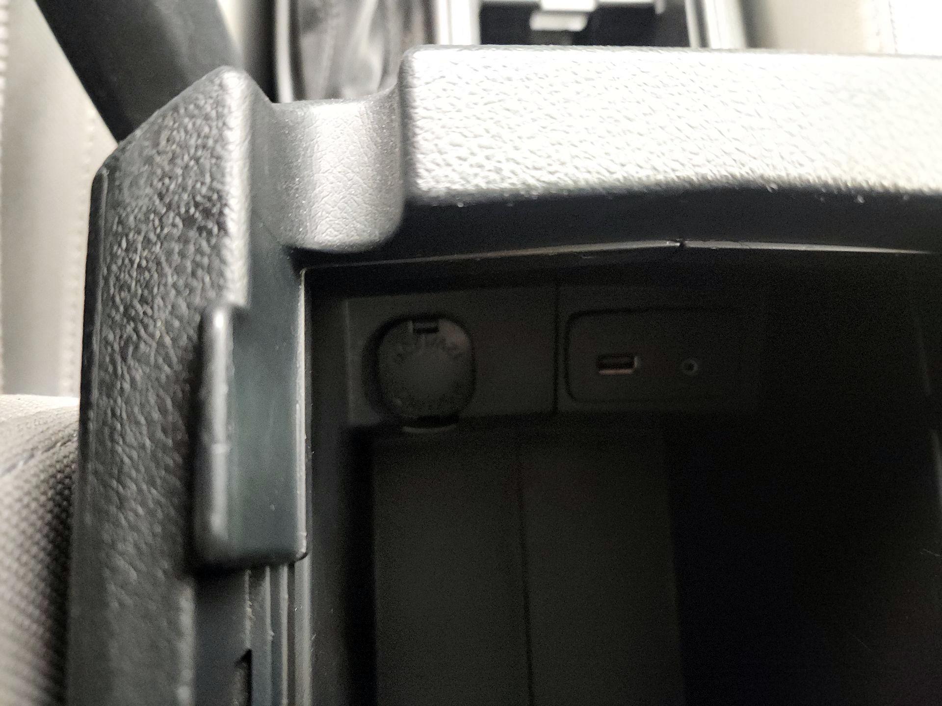 Thumbnail: 2014 Subaru Forester - 18