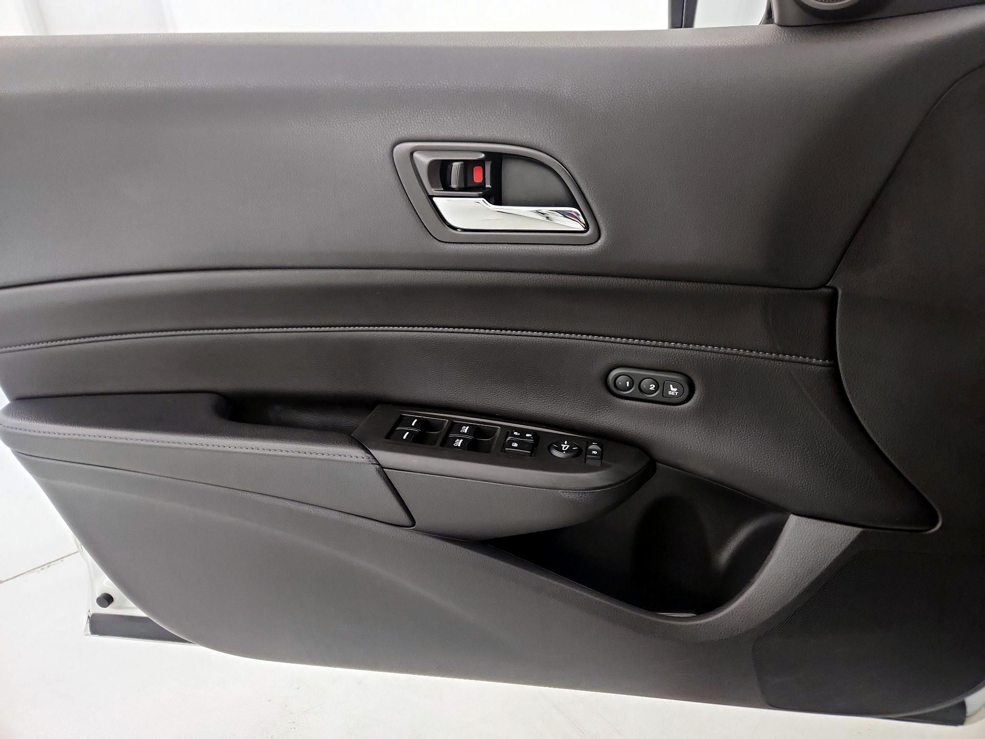 Thumbnail: 2018 Acura ILX - 12