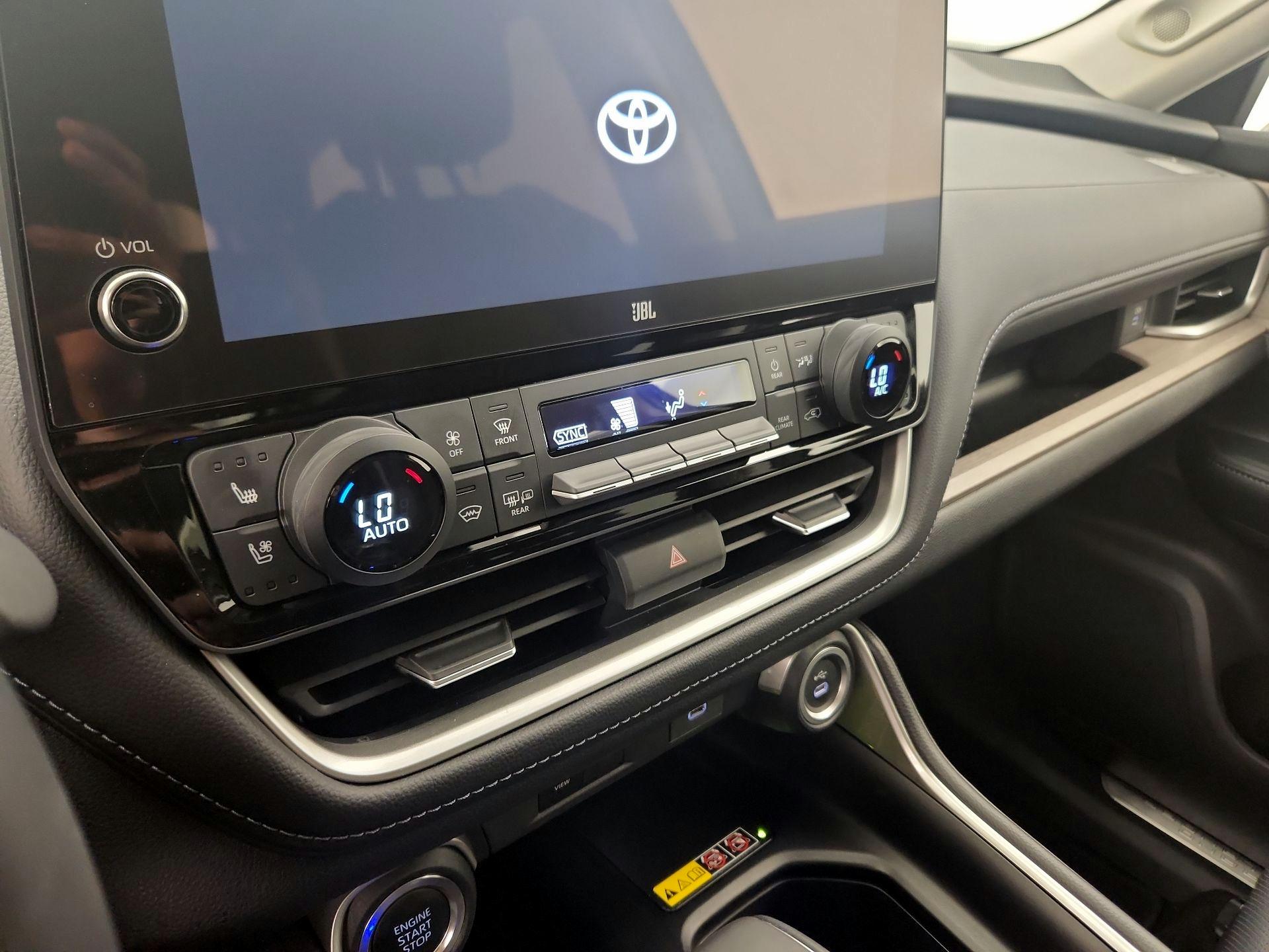 Thumbnail: 2025 Toyota Grand Highlander - 17