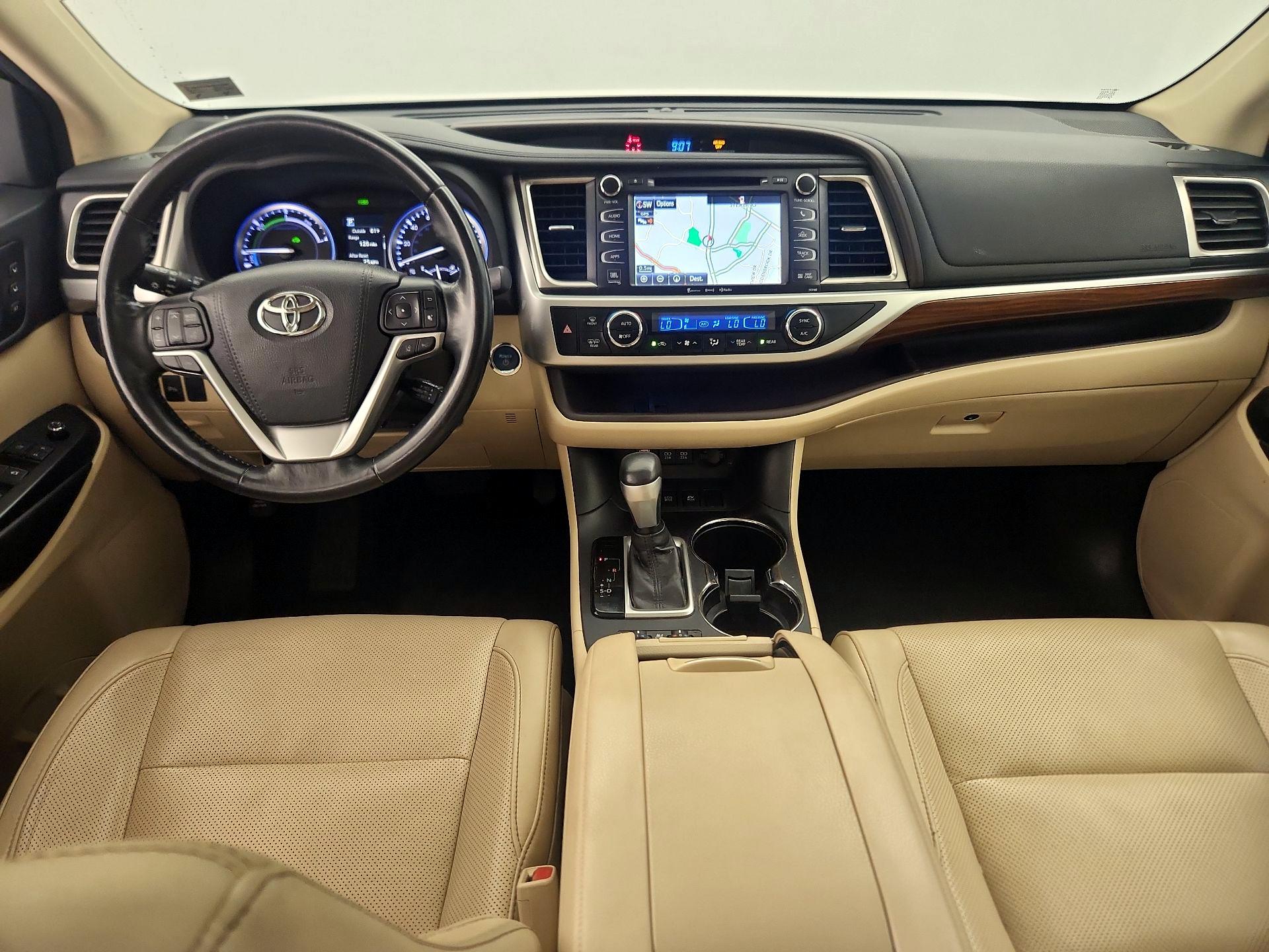 Thumbnail: 2017 Toyota Highlander - 9