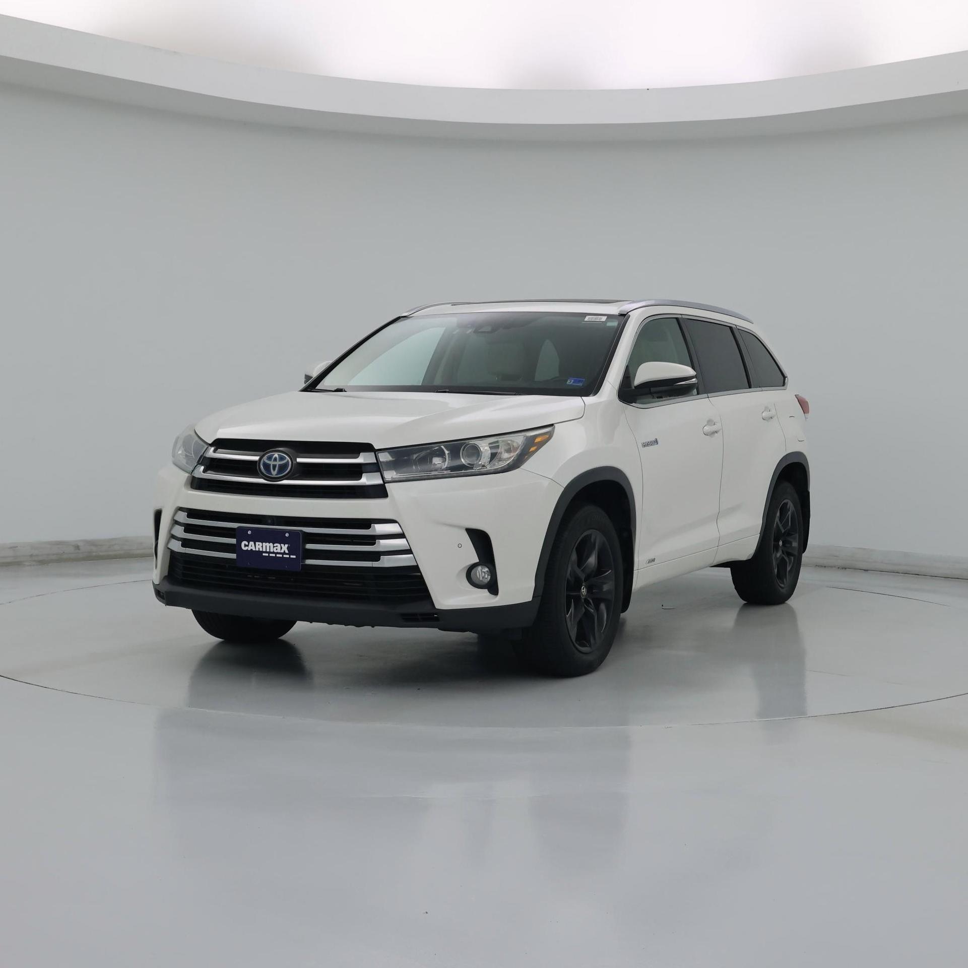 Thumbnail: 2017 Toyota Highlander - 4