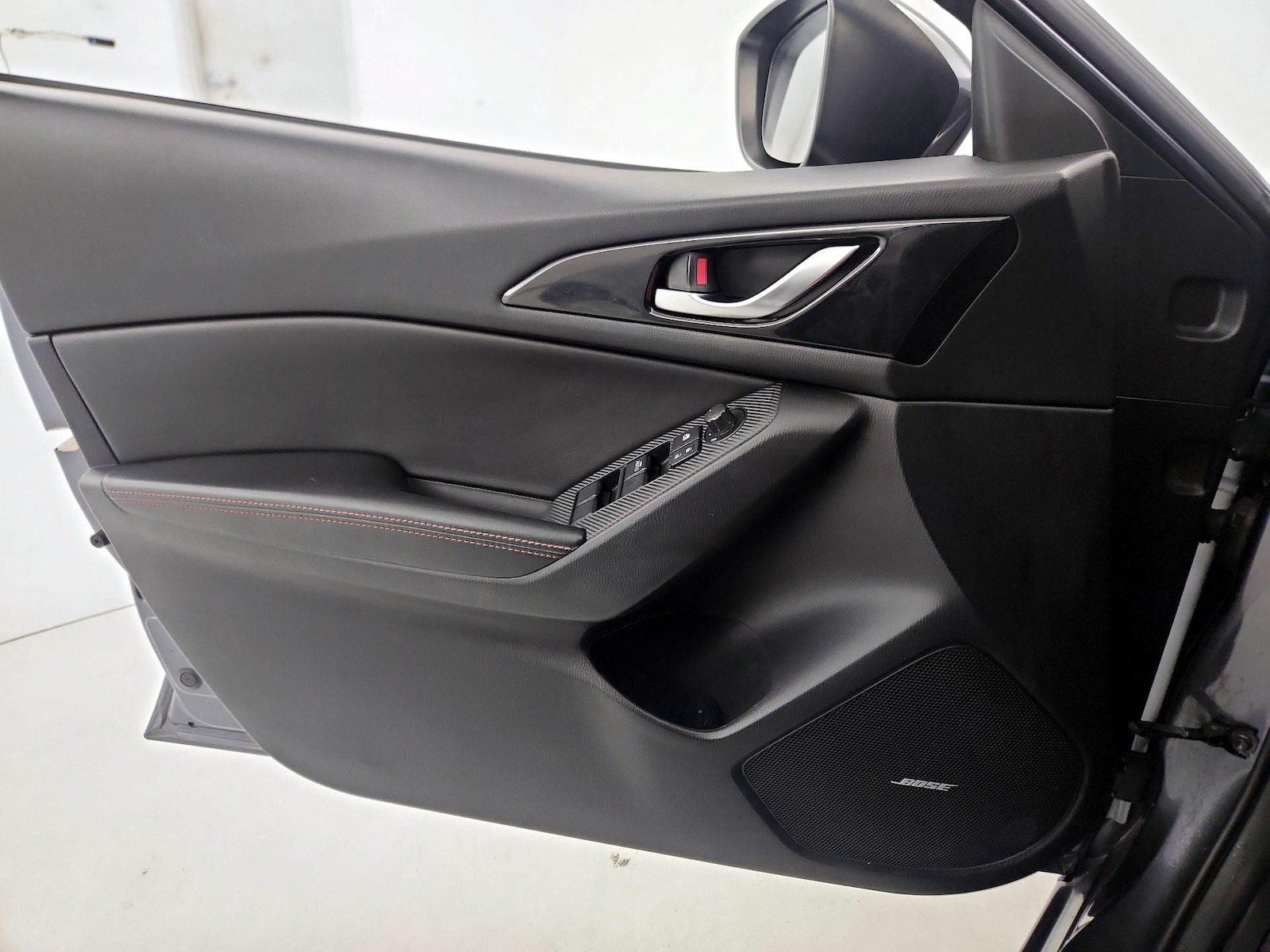 2016 Mazda MAZDA3 s Grand Touring - Photo 13