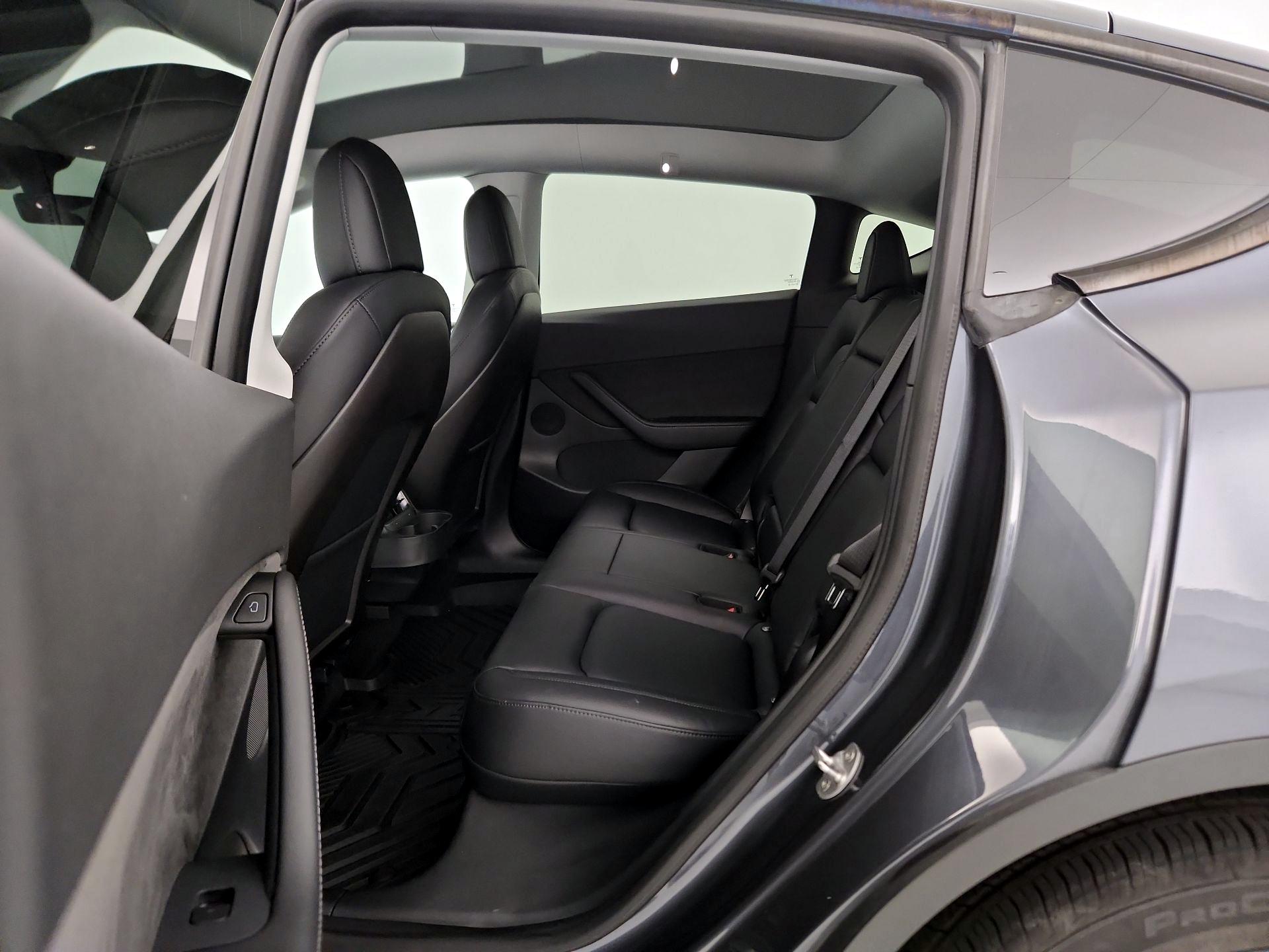 Thumbnail: 2021 Tesla Model Y - 19