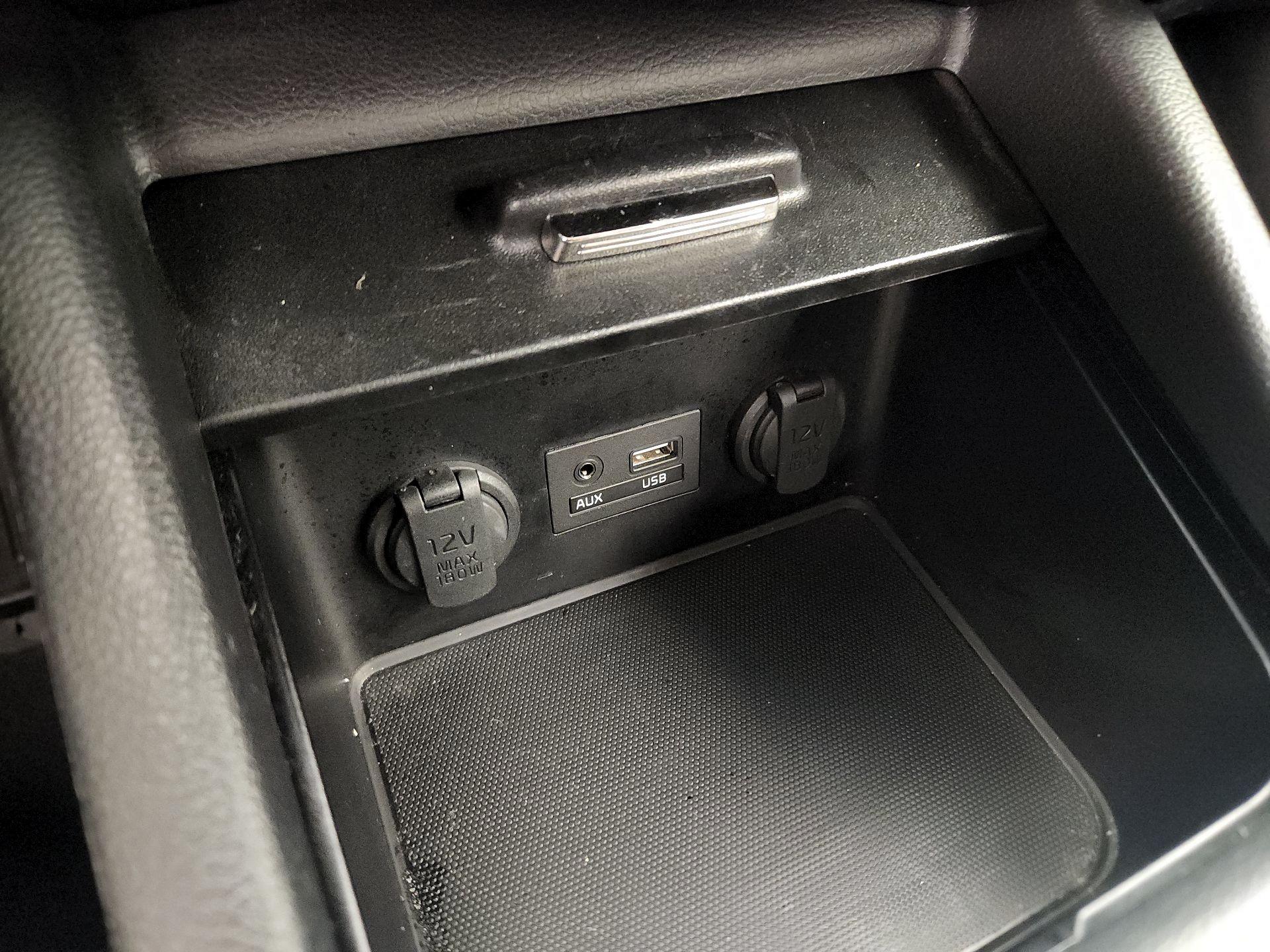 Thumbnail: 2018 Kia Forte - 18