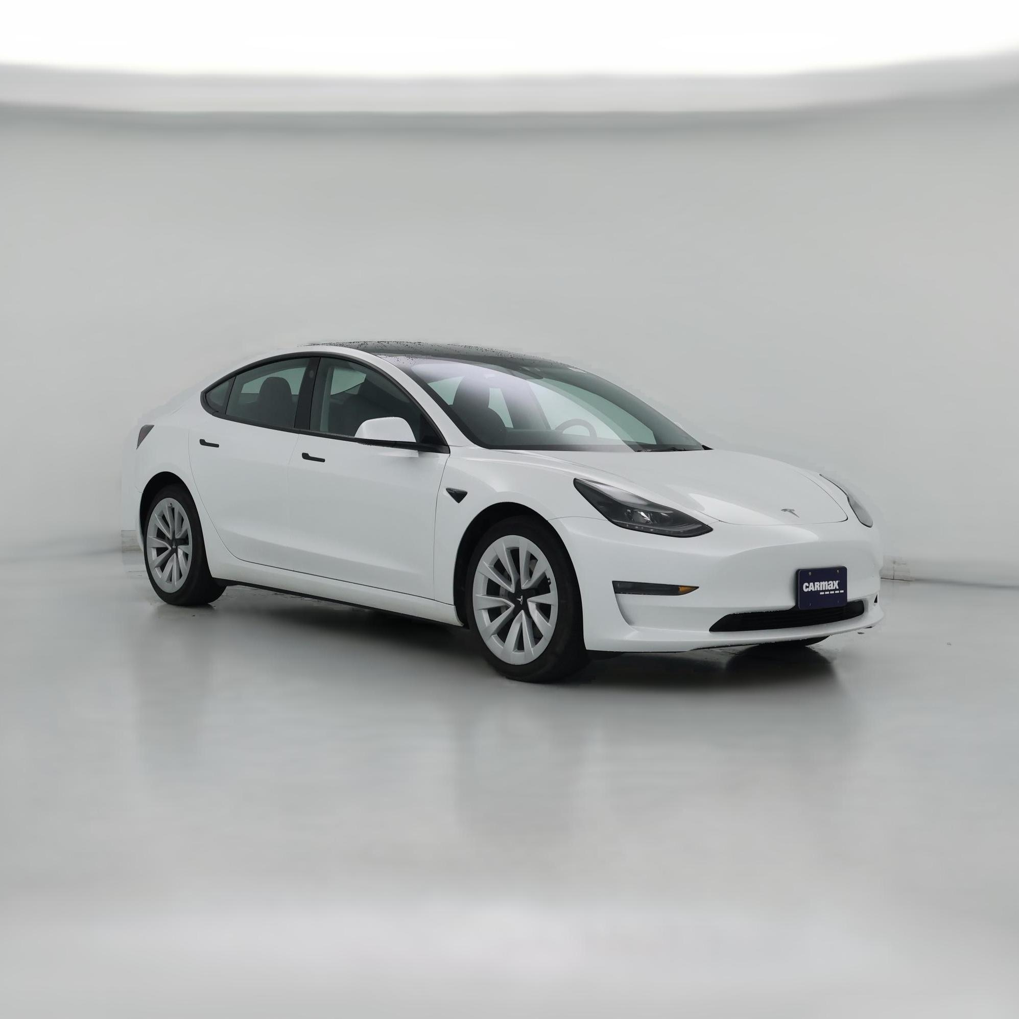 Thumbnail: 2023 Tesla Model 3 - 1
