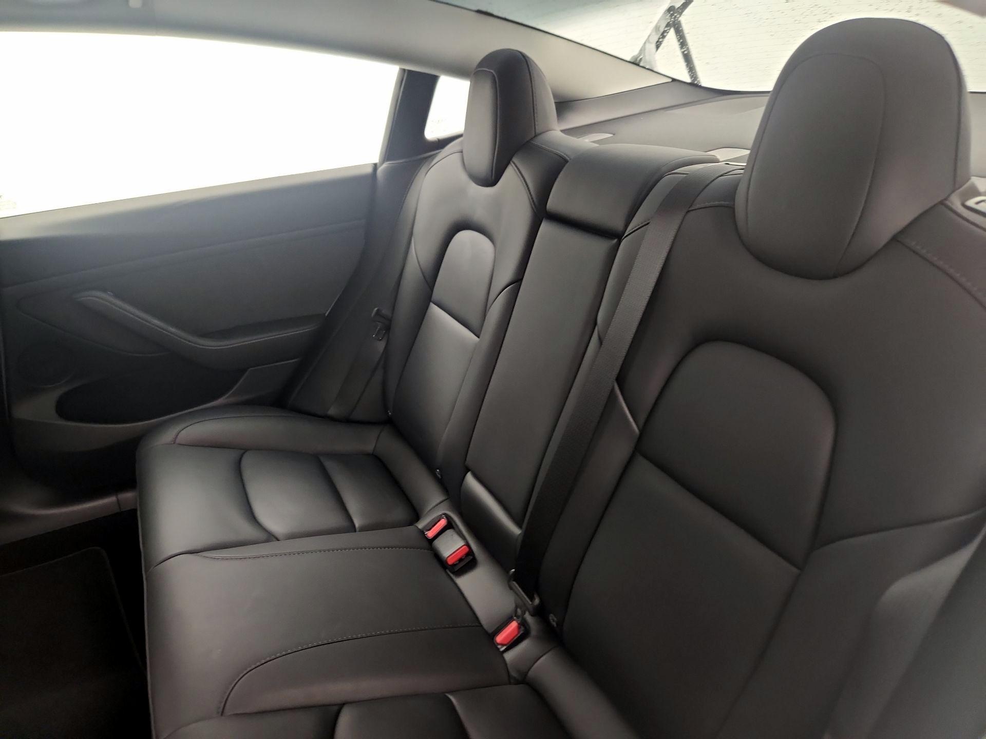 Thumbnail: 2023 Tesla Model 3 - 19