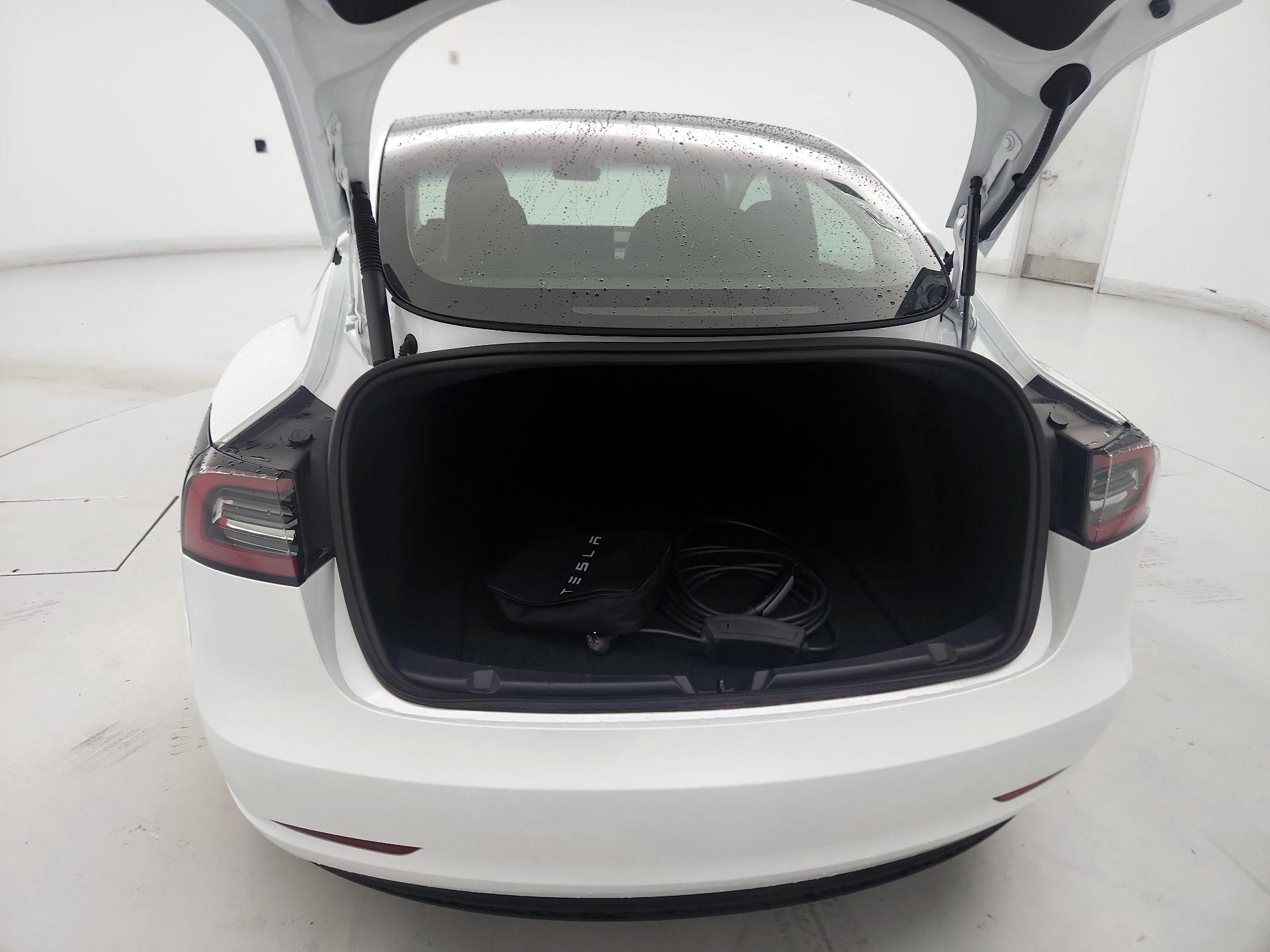 Thumbnail: 2023 Tesla Model 3 - 20