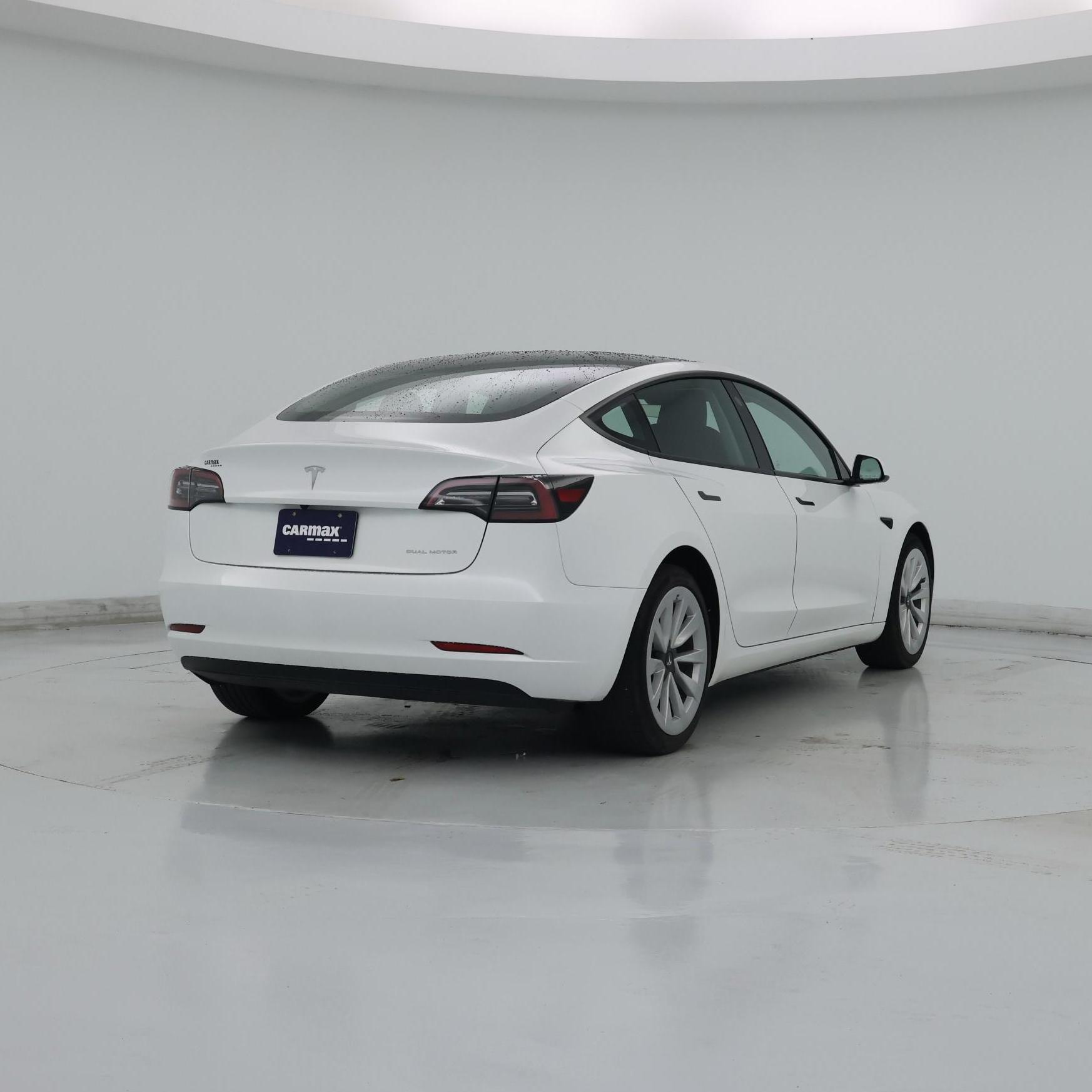 Thumbnail: 2023 Tesla Model 3 - 8