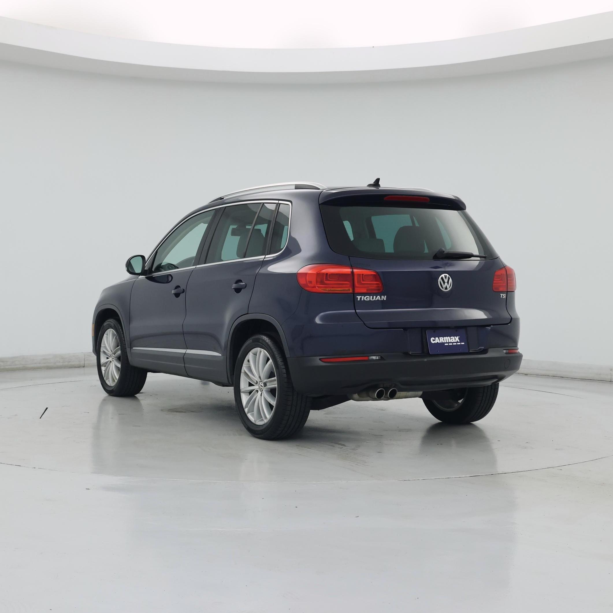 Thumbnail: 2016 Volkswagen Tiguan - 2
