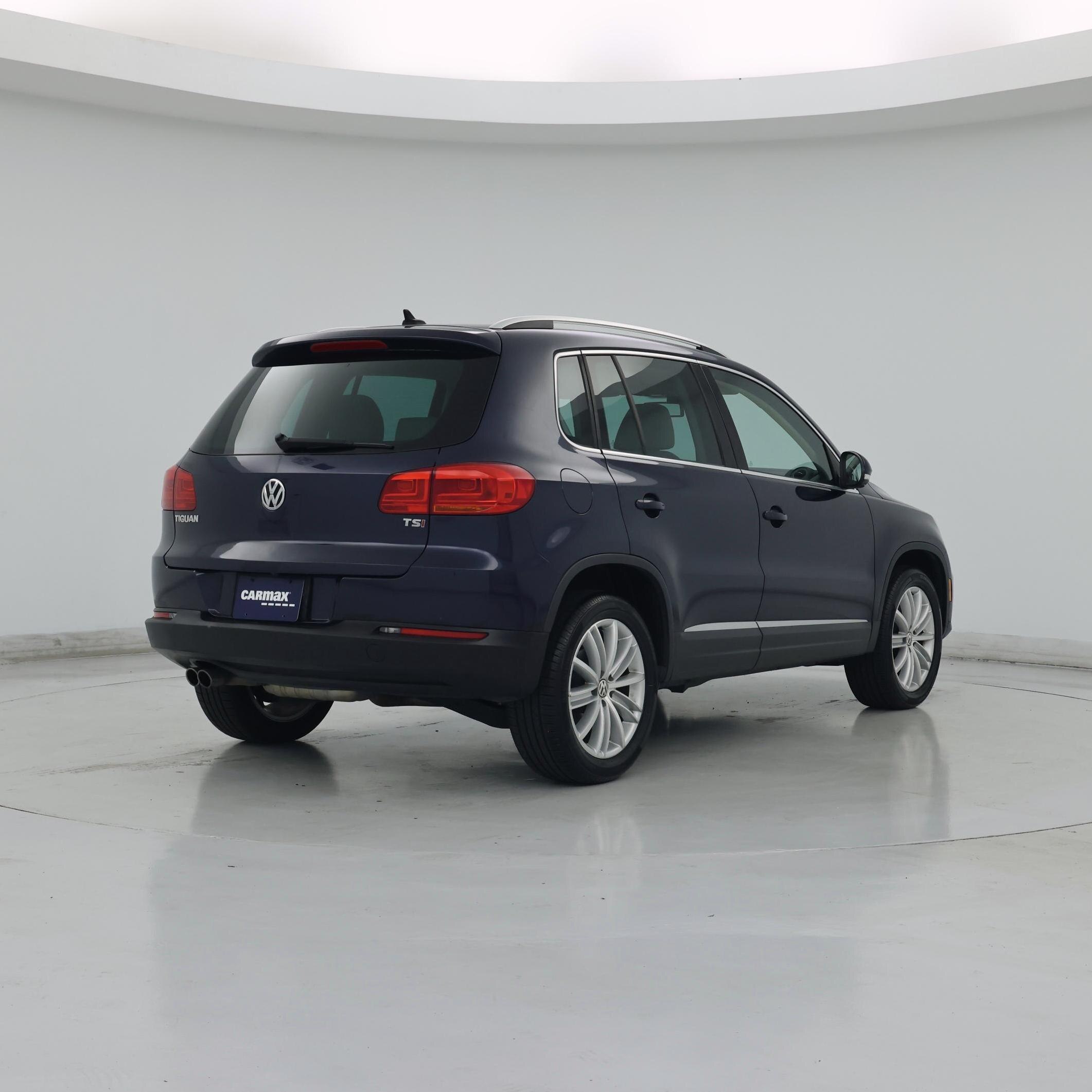 Thumbnail: 2016 Volkswagen Tiguan - 8