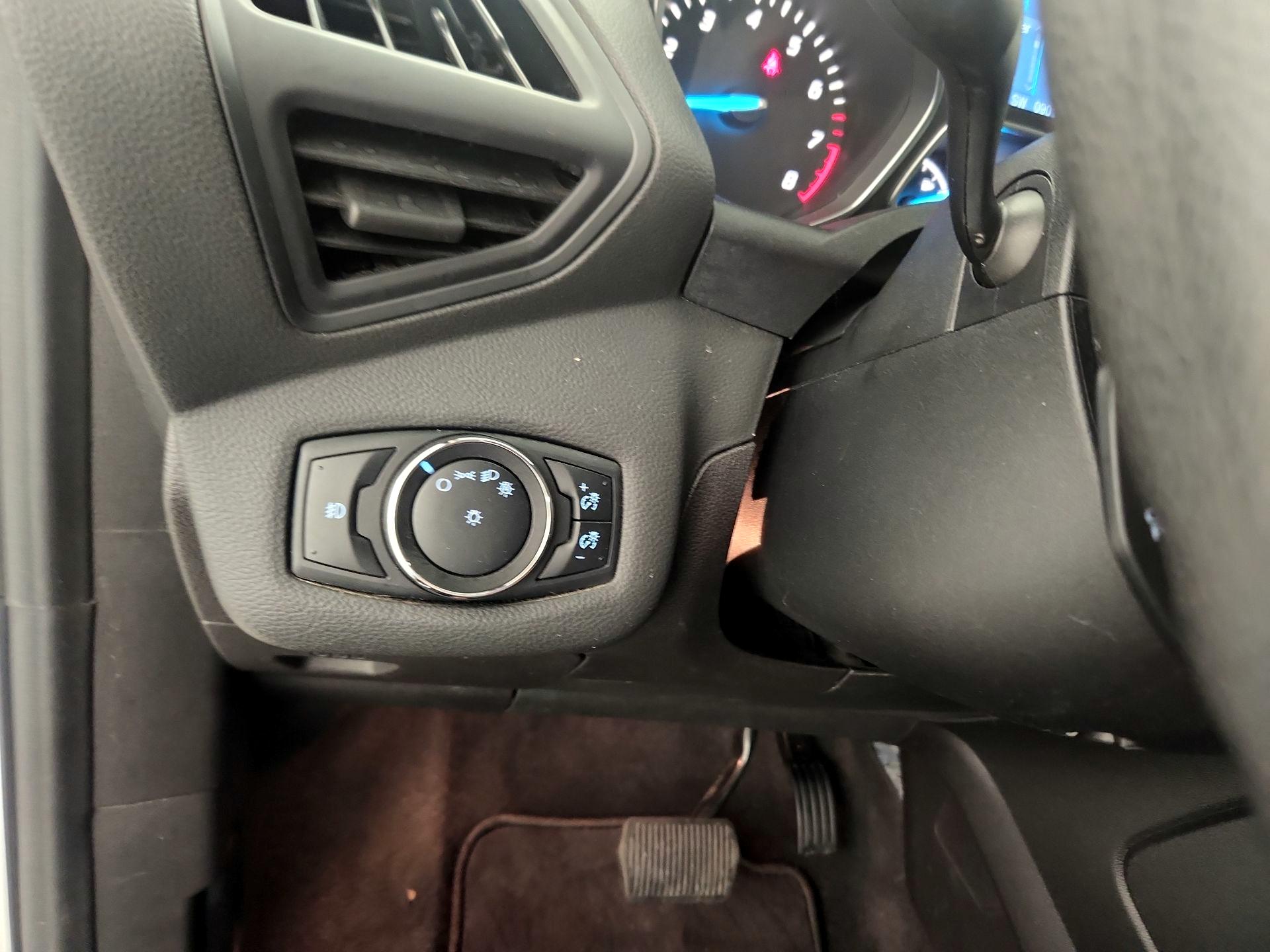 Thumbnail: 2014 Ford Escape - 13