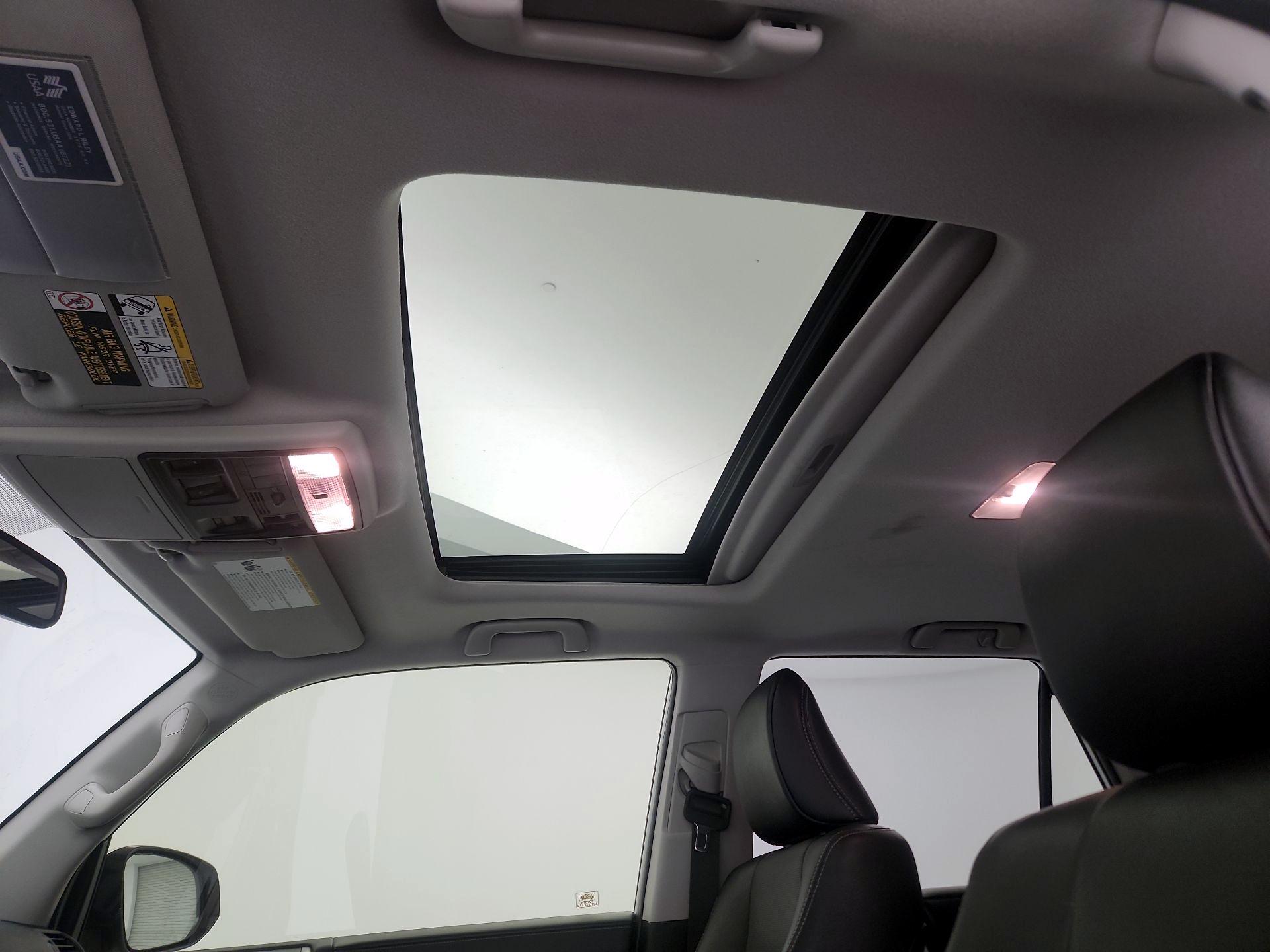 Thumbnail: 2018 Toyota 4Runner - 20