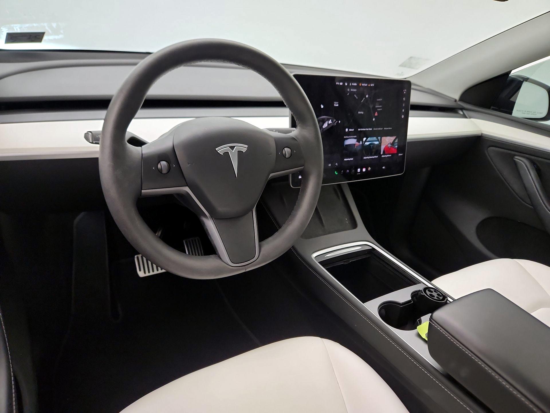 Thumbnail: 2023 Tesla Model Y - 9
