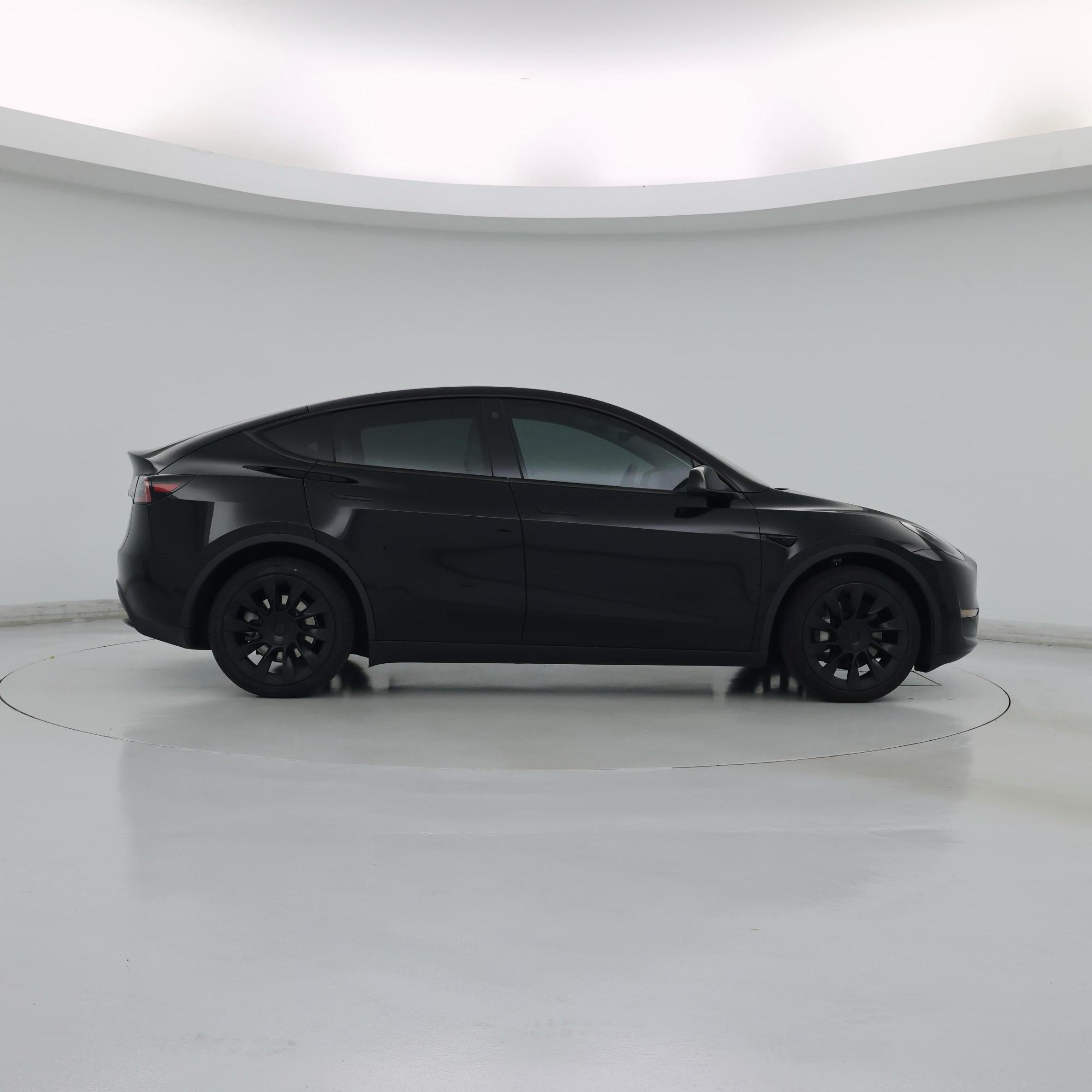 Thumbnail: 2023 Tesla Model Y - 7