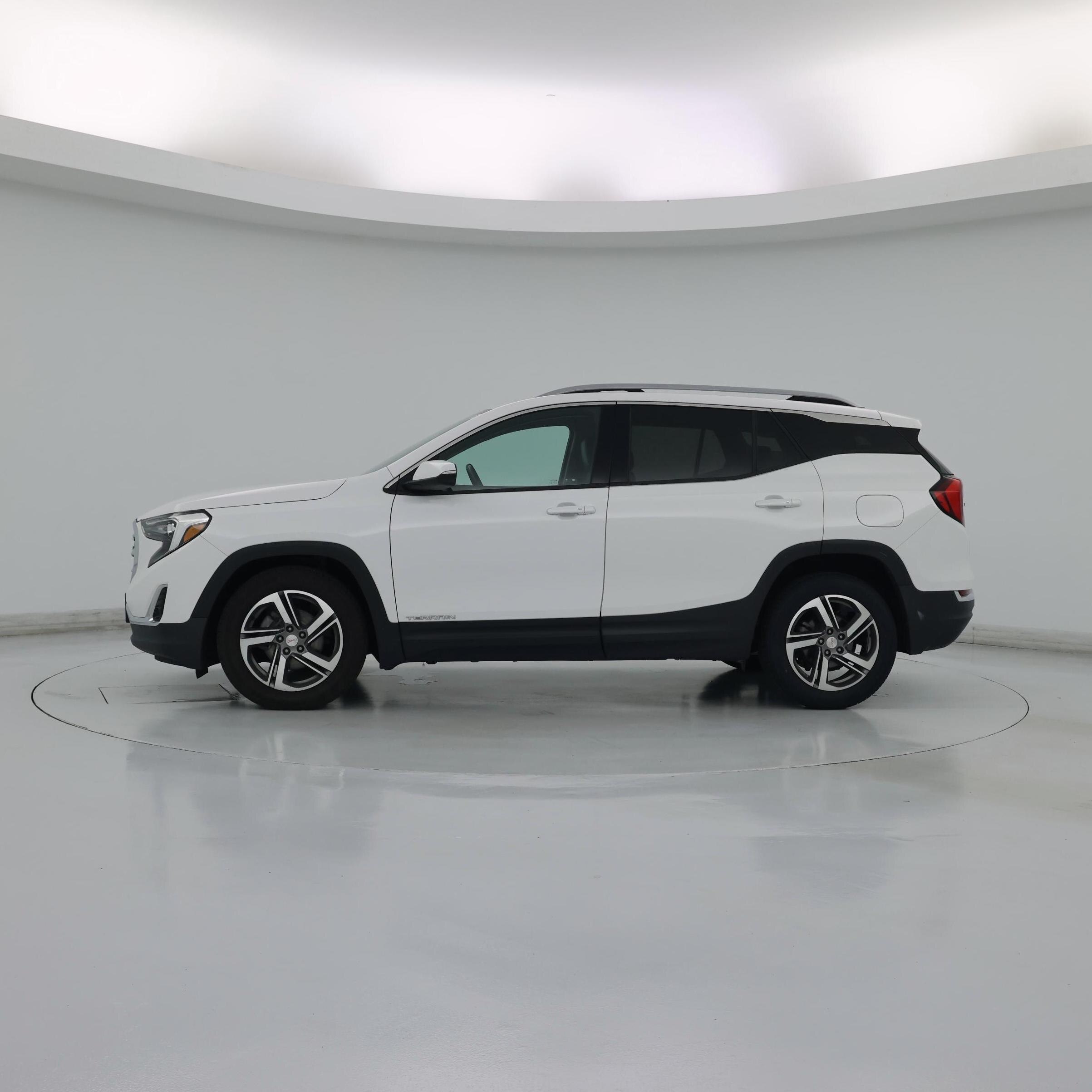 Thumbnail: 2020 GMC Terrain - 3