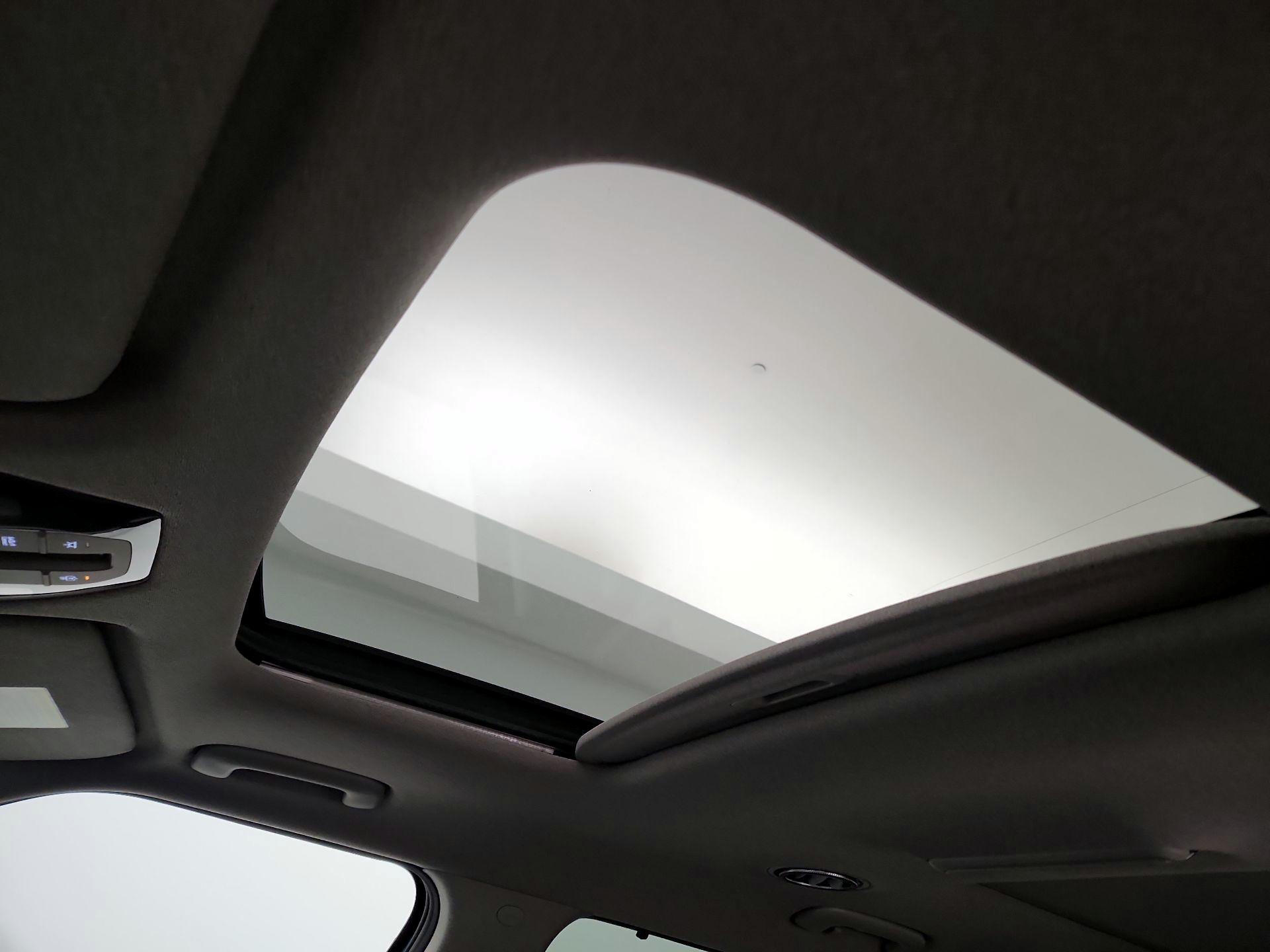 Thumbnail: 2024 Kia EV9 - 20