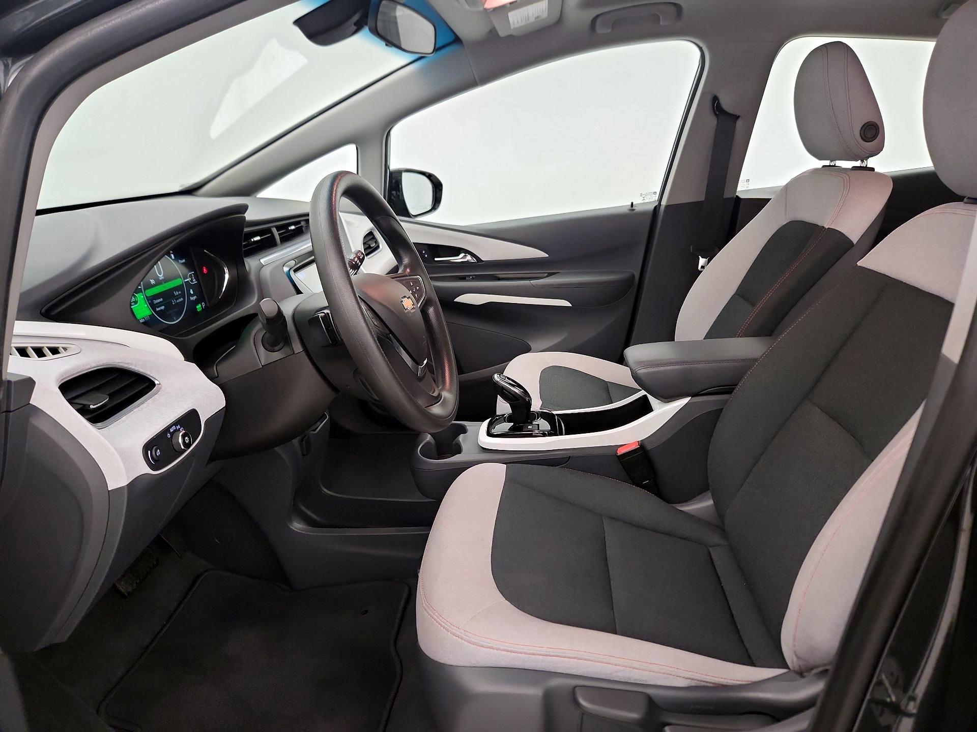 Thumbnail: 2021 Chevrolet Bolt EV - 11