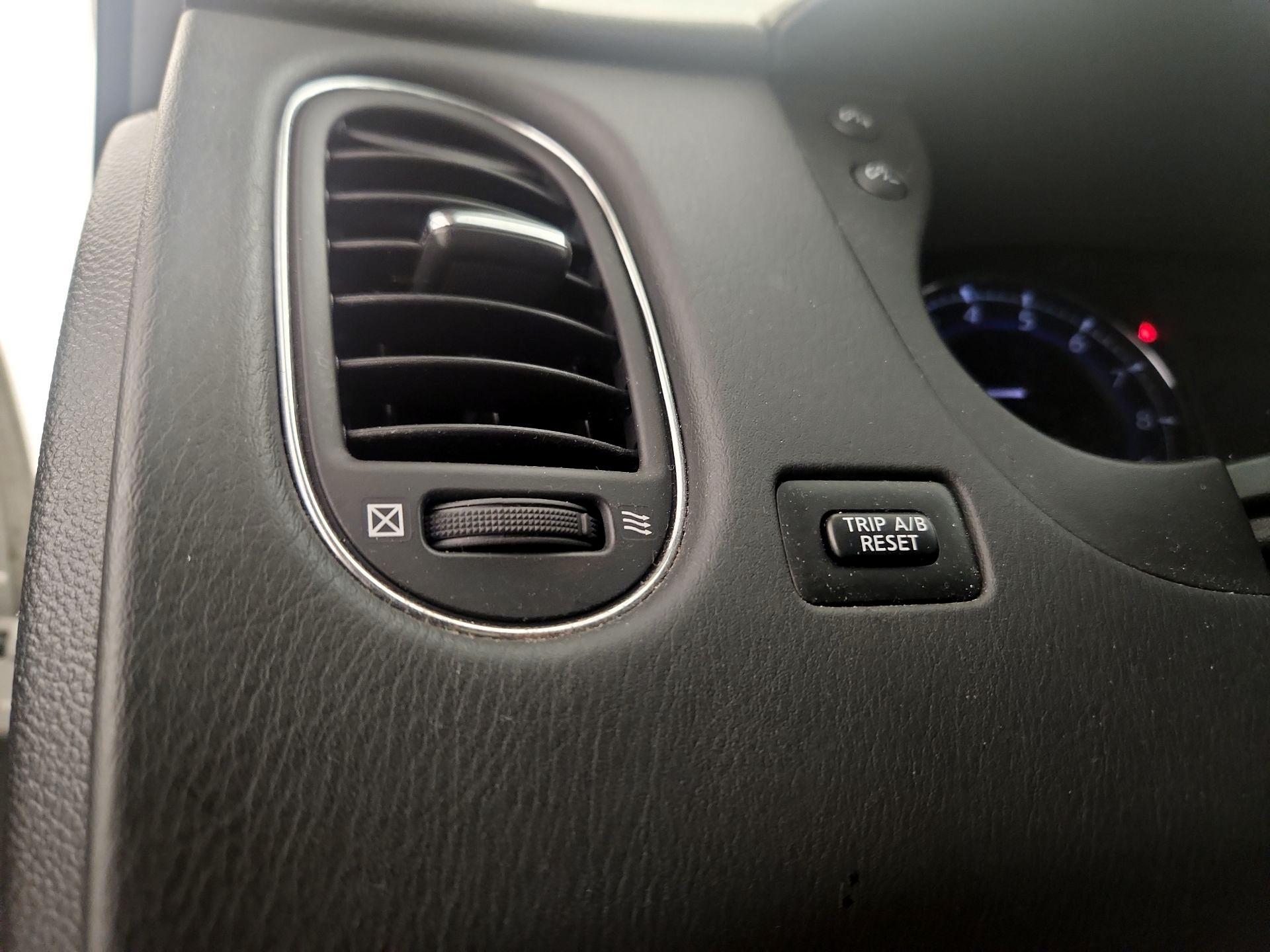 Thumbnail: 2017 INFINITI QX50 - 13