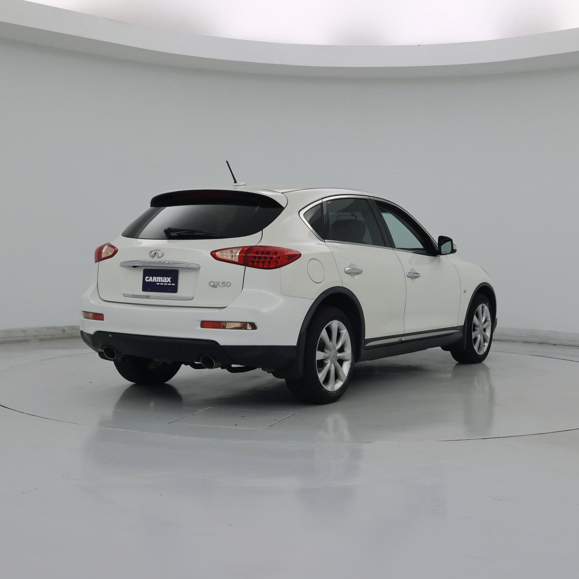 Thumbnail: 2017 INFINITI QX50 - 8