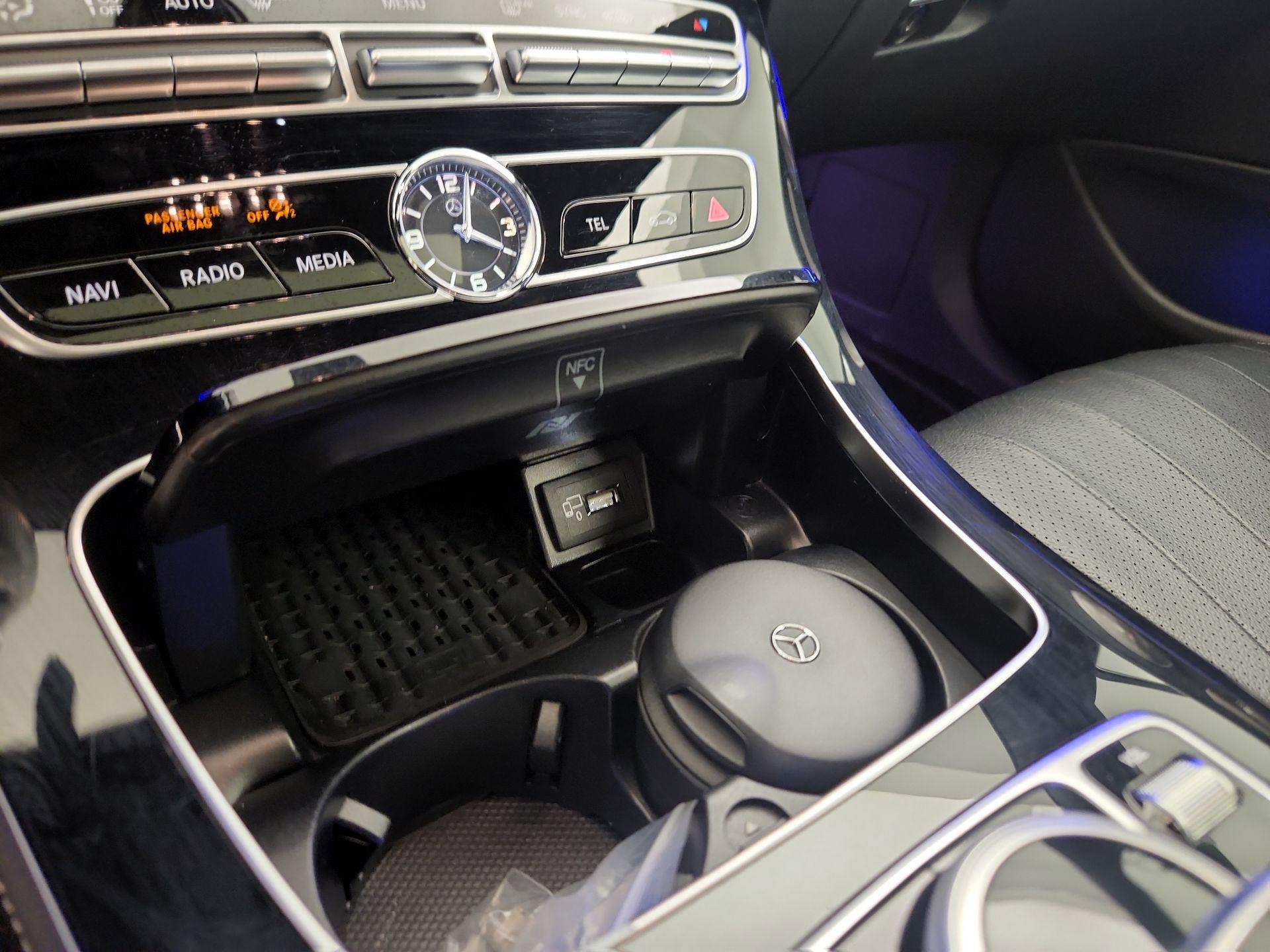Thumbnail: 2017 Mercedes-Benz E-Class - 19