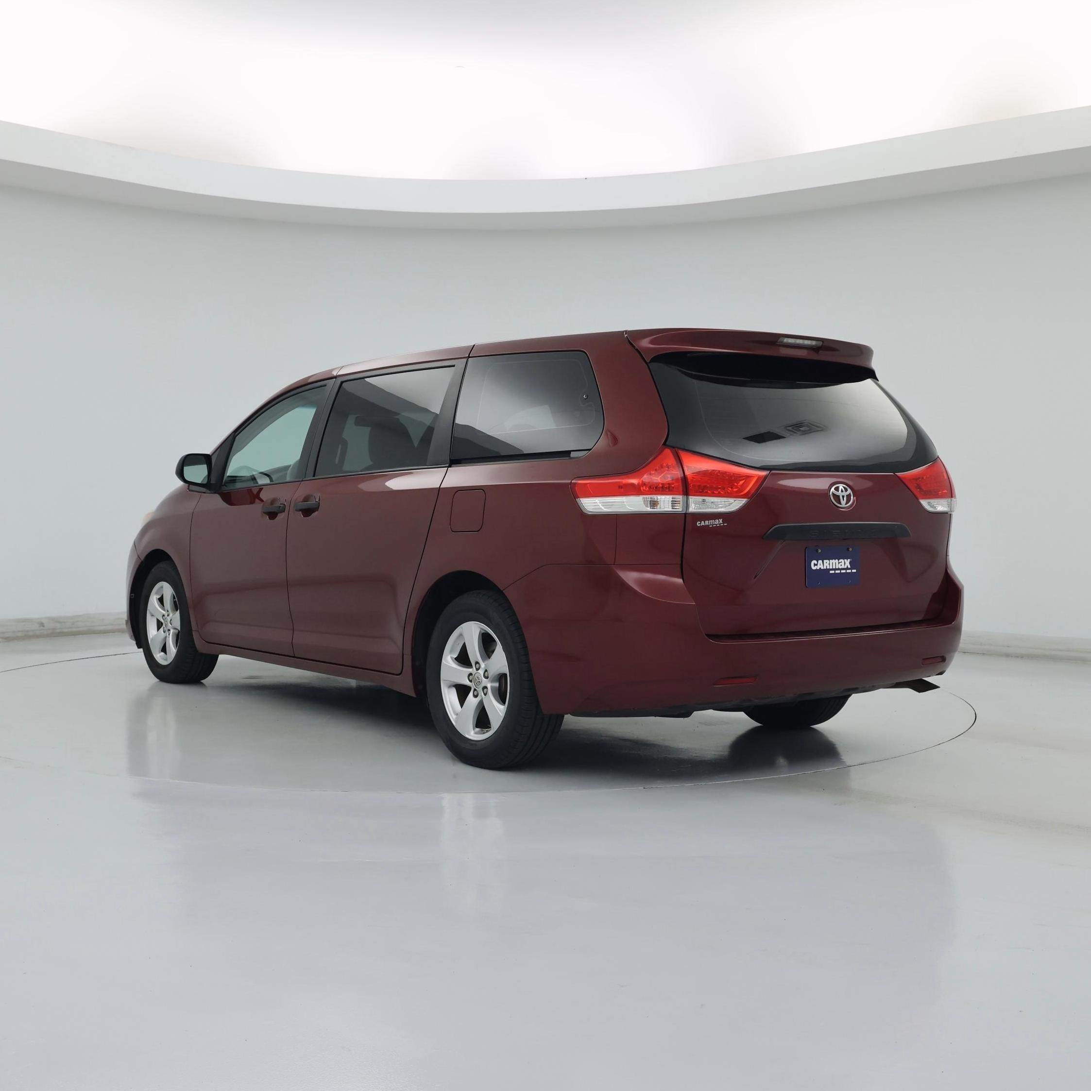 Thumbnail: 2014 Toyota Sienna - 2
