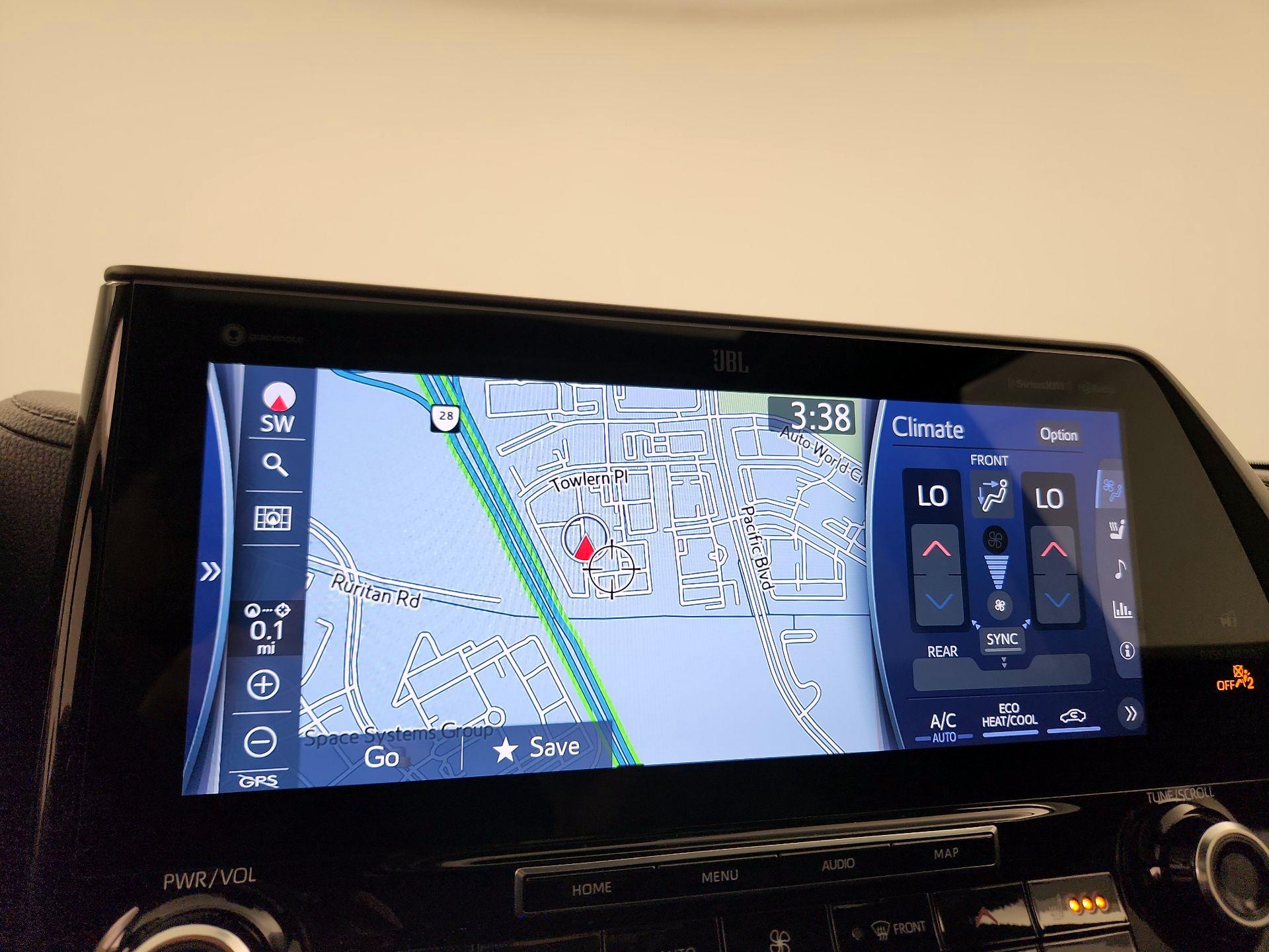 Thumbnail: 2021 Toyota Highlander - 14