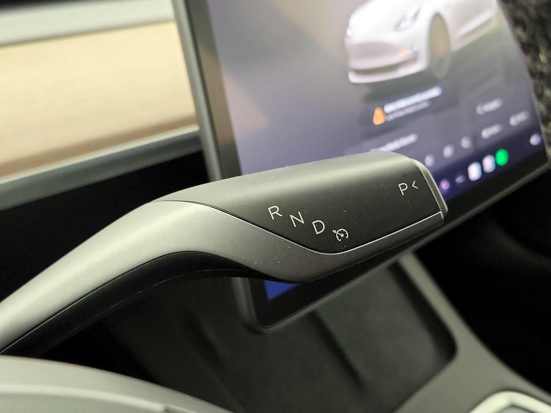 Thumbnail: 2022 Tesla Model 3 - 17