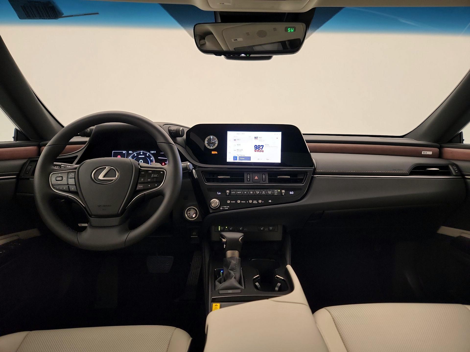 Thumbnail: 2025 Lexus ES - 9