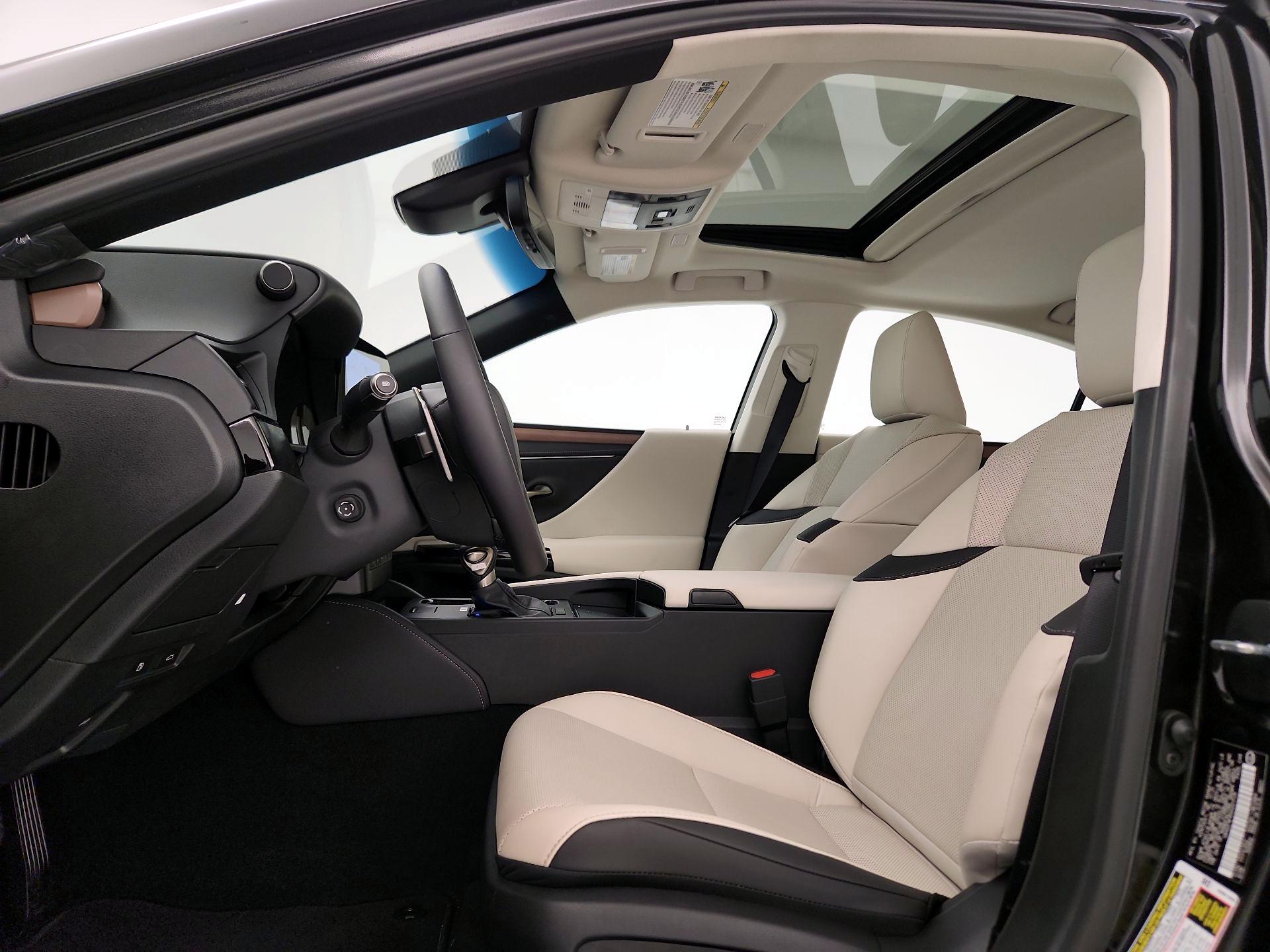 Thumbnail: 2025 Lexus ES - 11