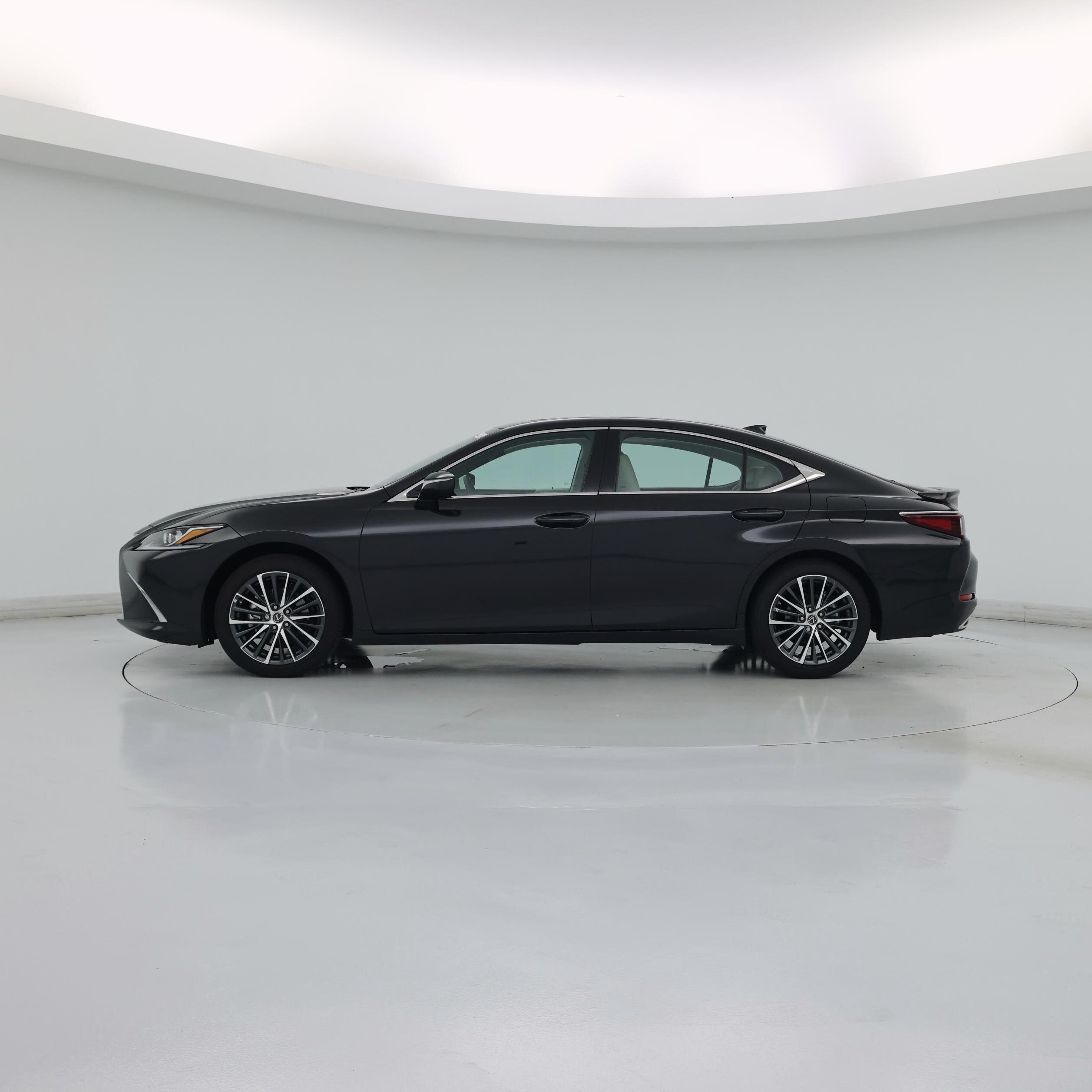 Thumbnail: 2025 Lexus ES - 3