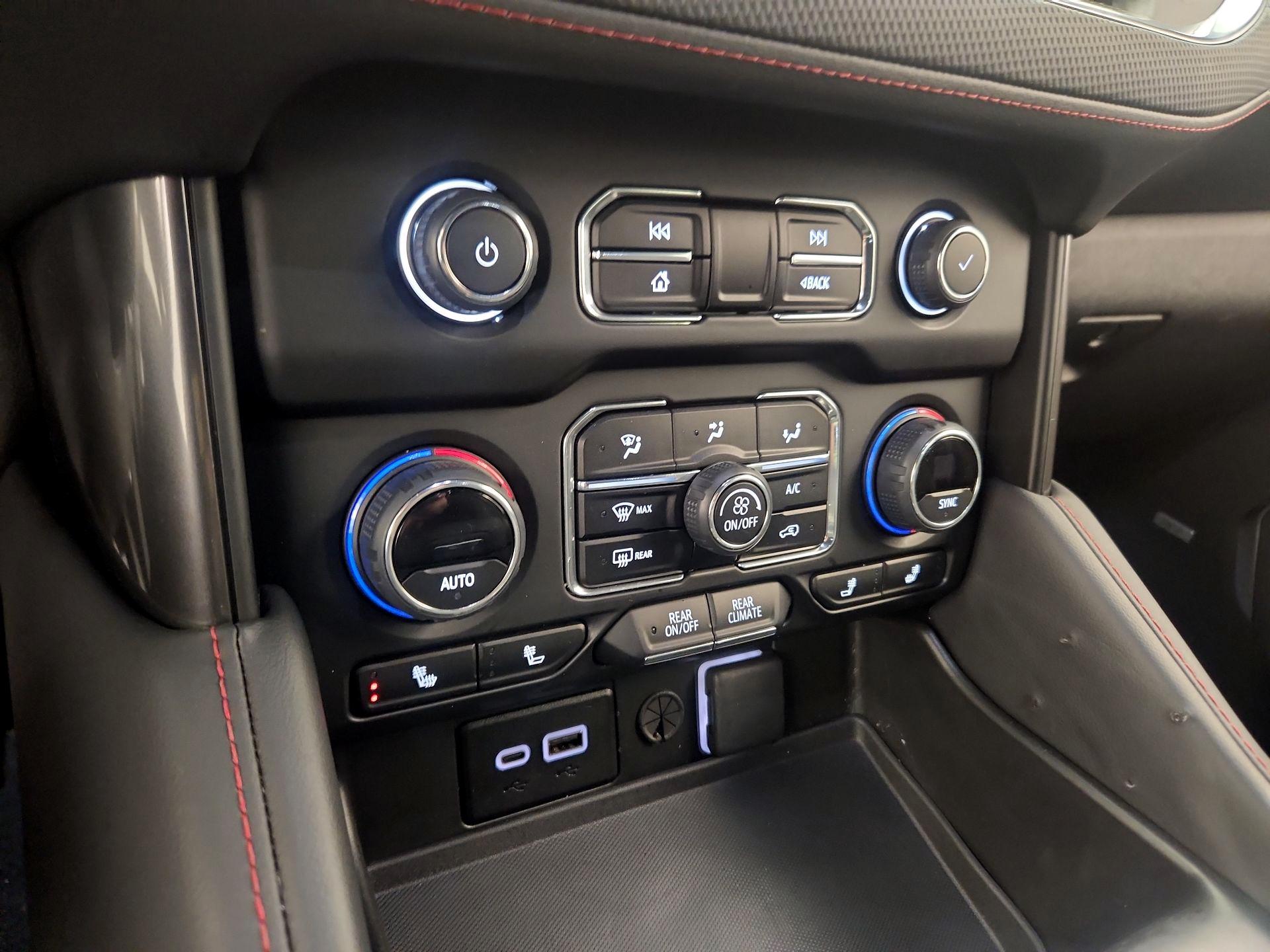 Thumbnail: 2024 Chevrolet Suburban - 16