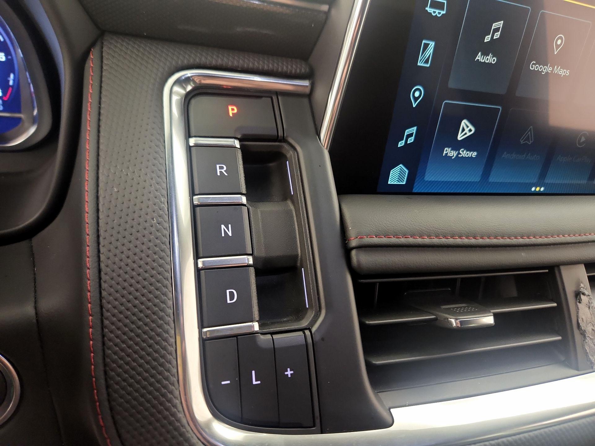 Thumbnail: 2024 Chevrolet Suburban - 17